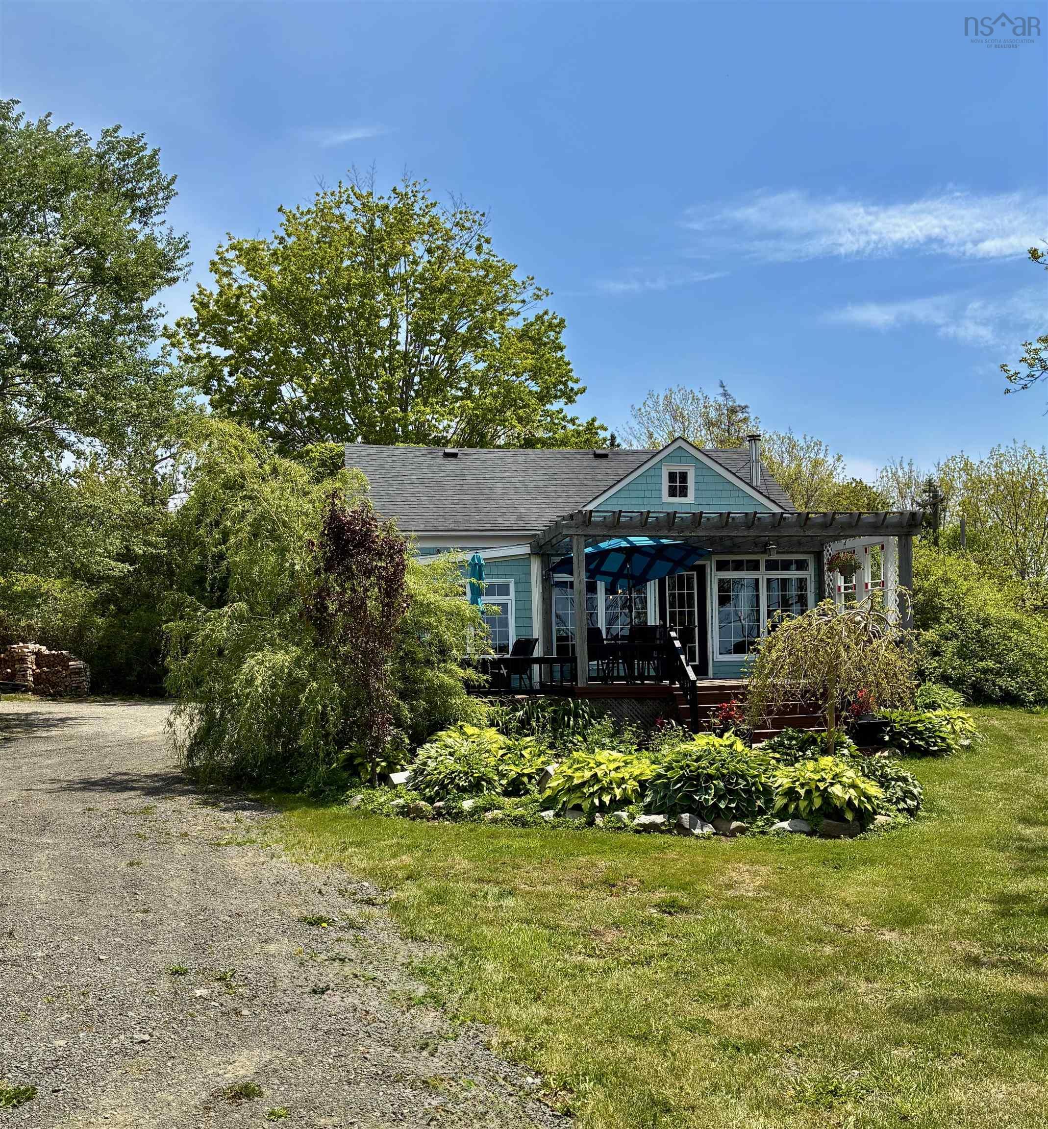 $448,500.00: 8367 Highway 101, Brighton
