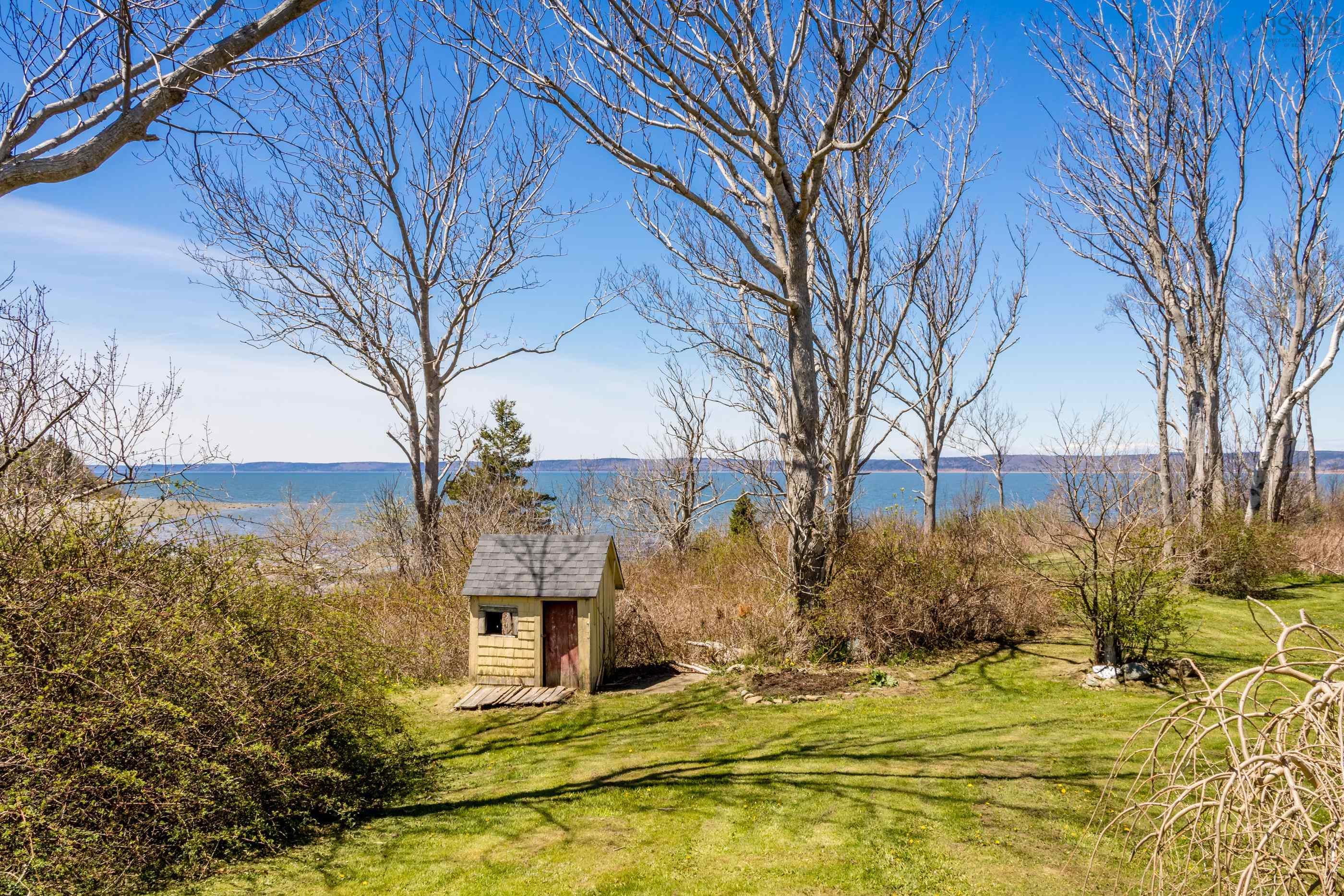 $448,500.00: 8367 Highway 101, Brighton