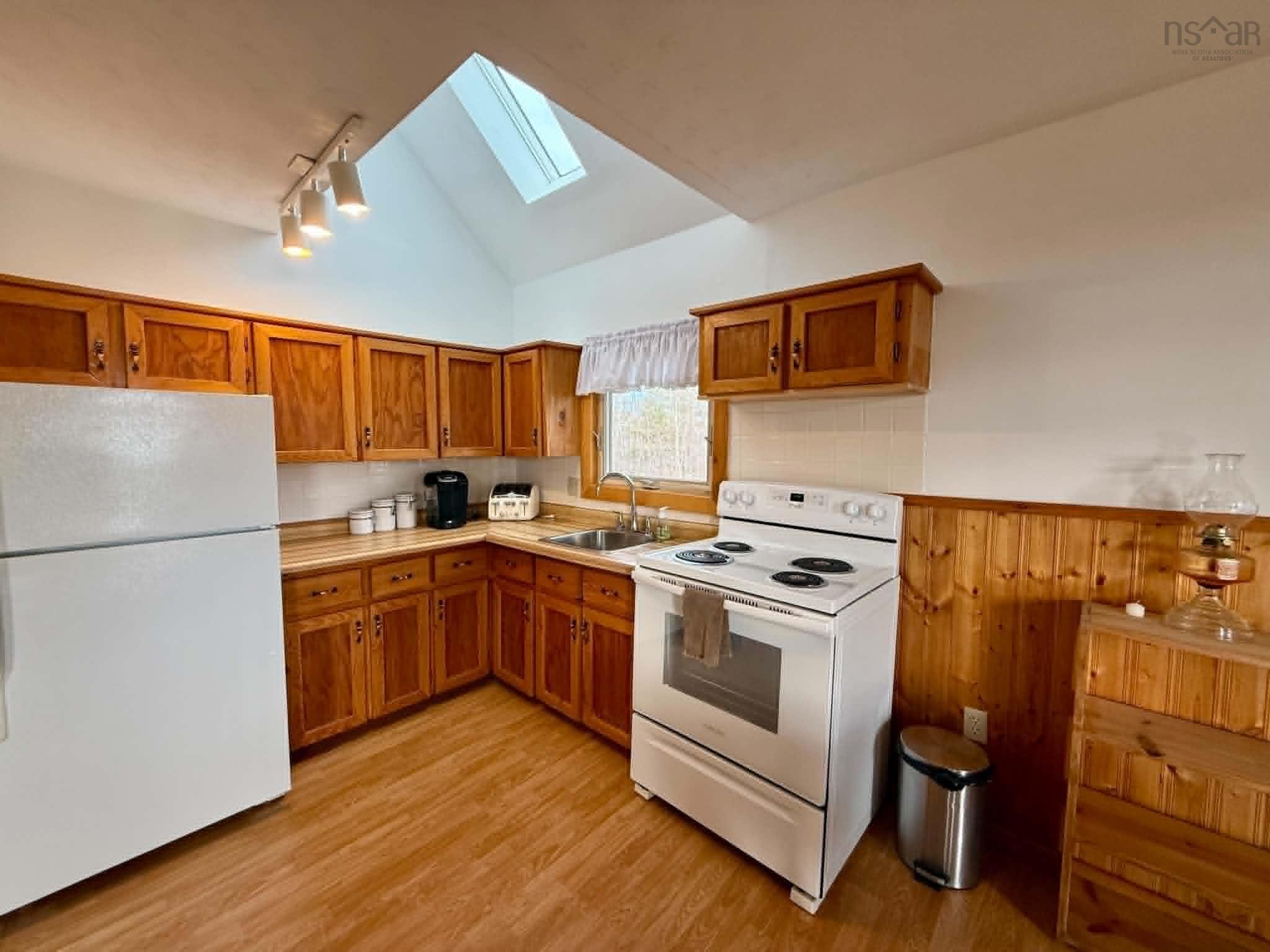 $375,000.00: 136 Red Cliff Drive, Seafoam