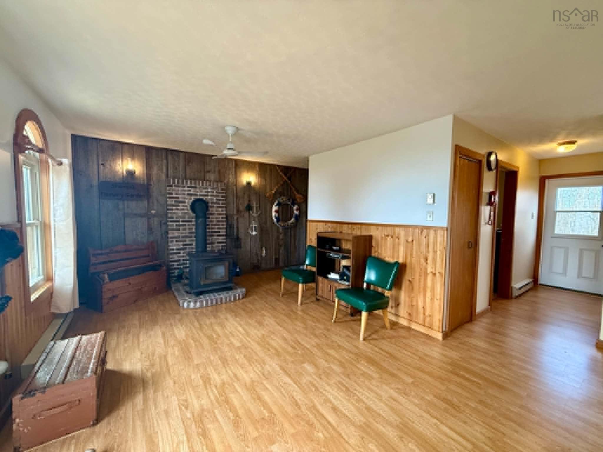 $375,000.00: 136 Red Cliff Drive, Seafoam