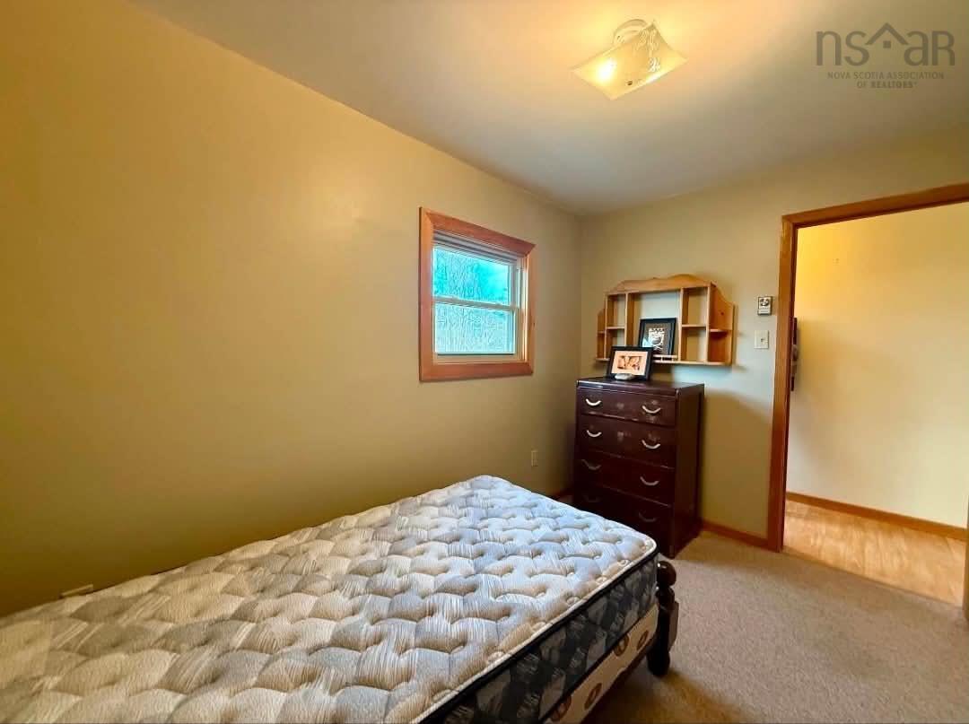 $375,000.00: 136 Red Cliff Drive, Seafoam