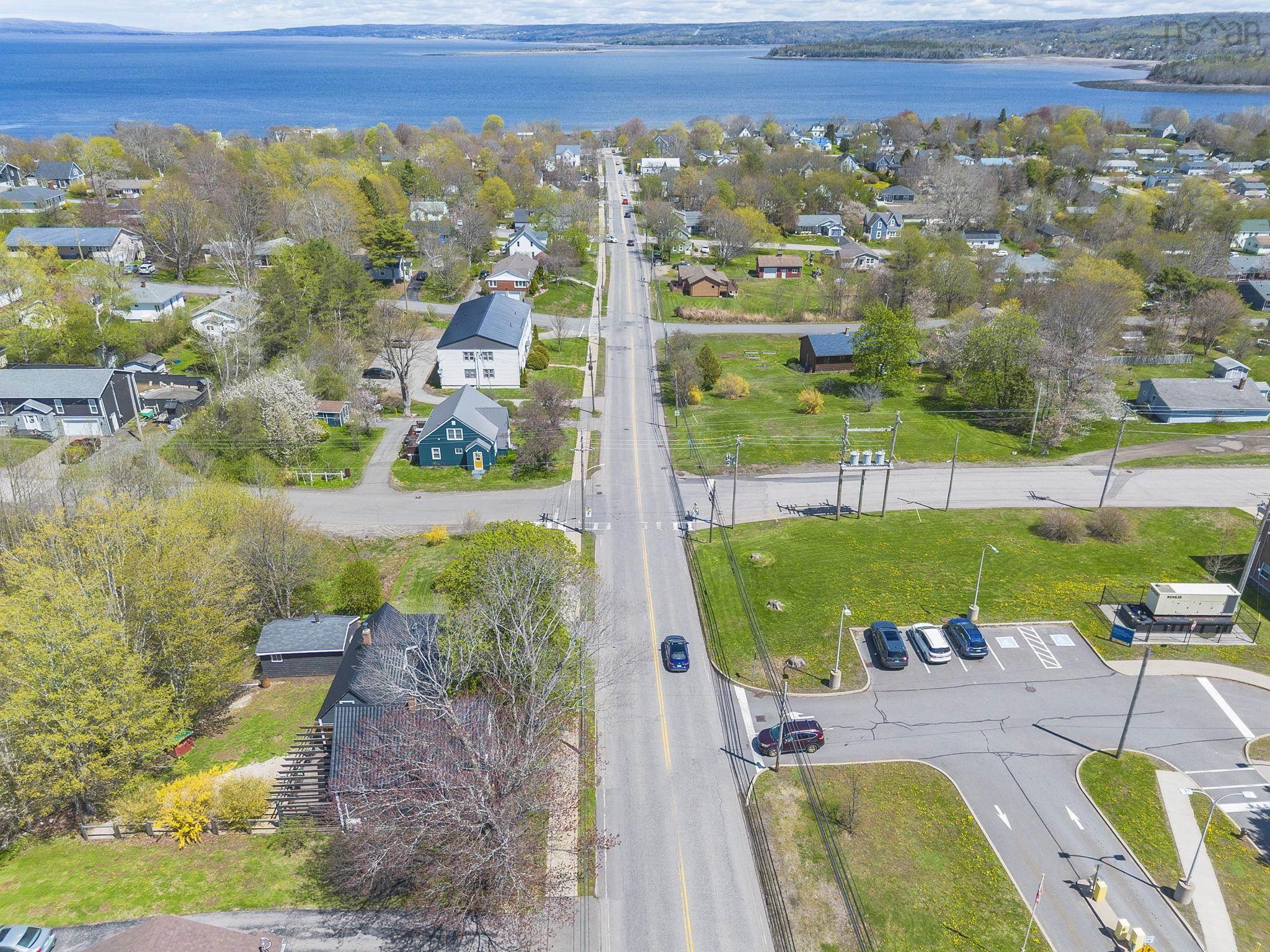 $360,000.00: 66 Warwick Street, Digby
