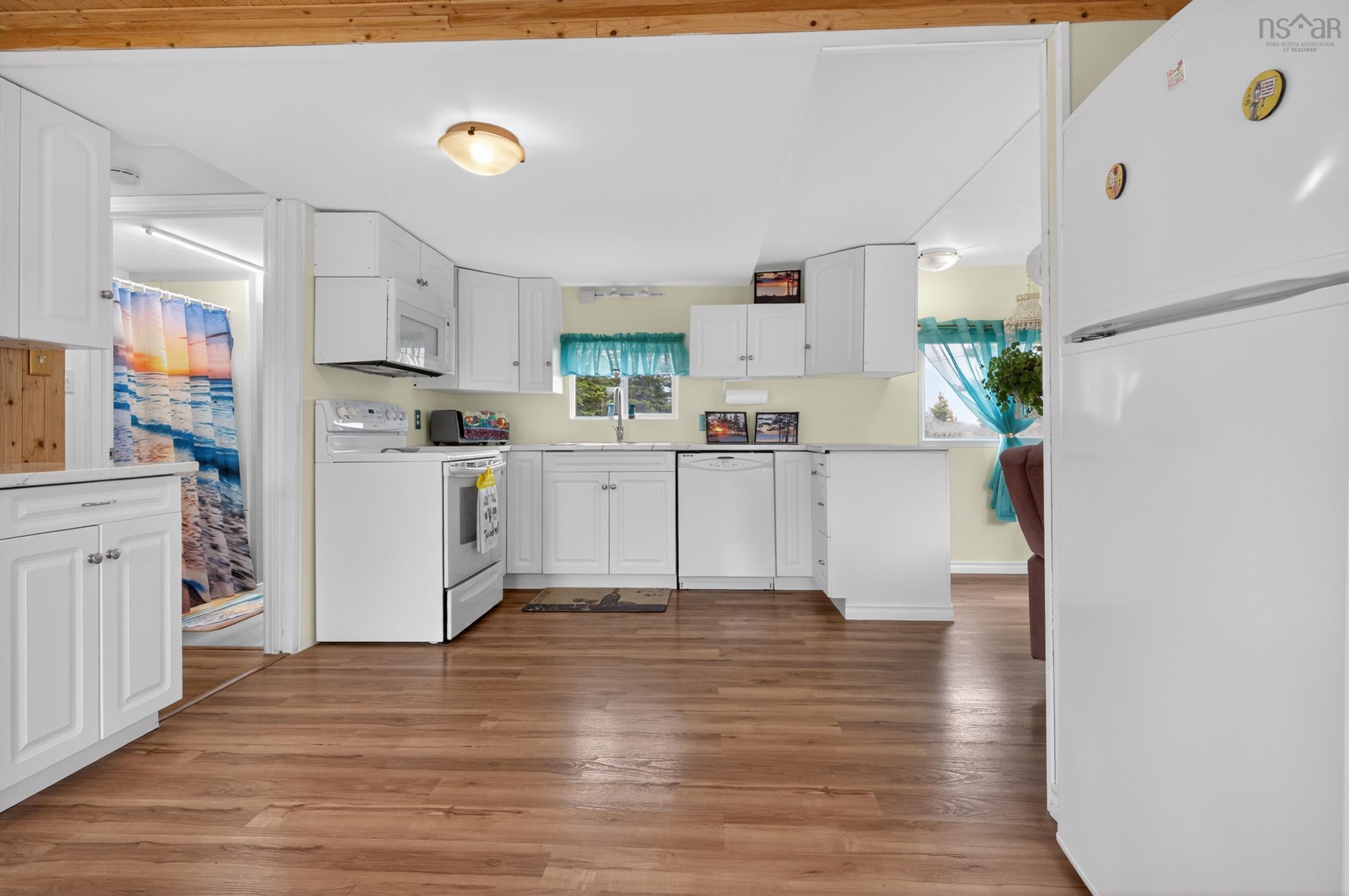 $349,500.00: 46 Evergreen Court, Five Houses