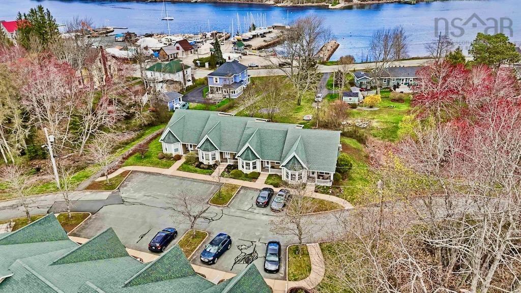 $468,500.00: 10 36 Fauxburg Road, Mahone Bay