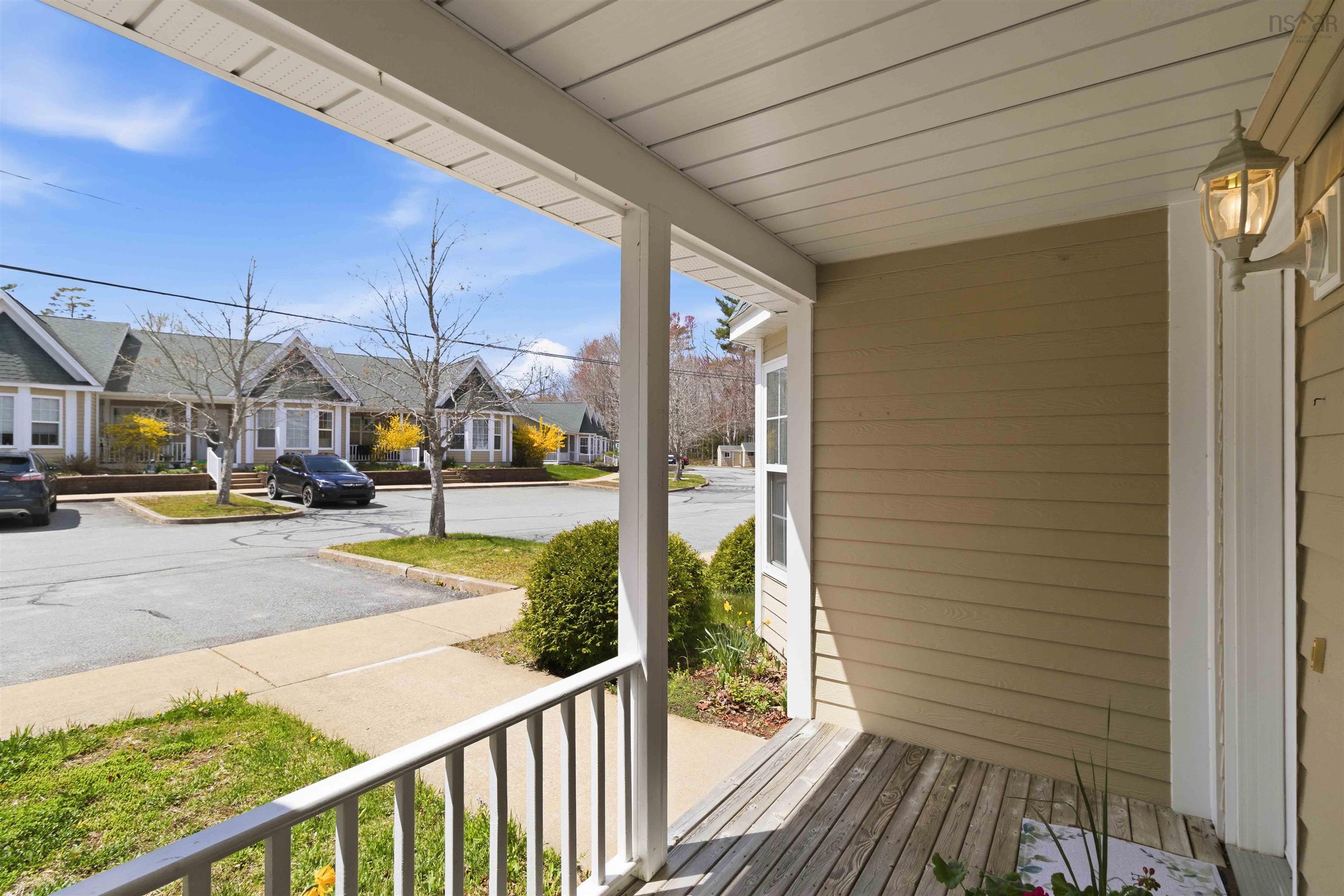 $468,500.00: 10 36 Fauxburg Road, Mahone Bay