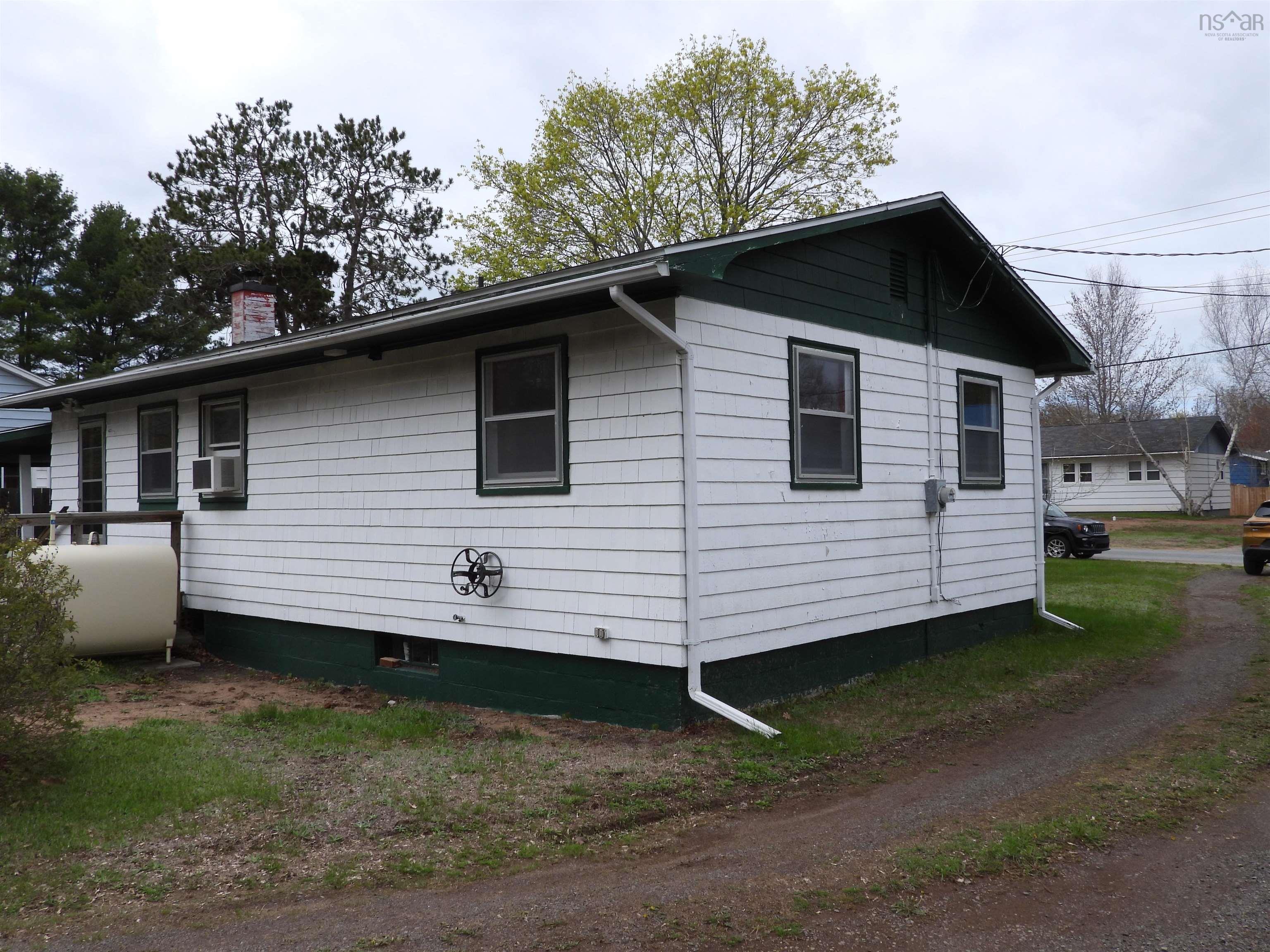 $299,900.00: 526 Windsor Street, Kingston
