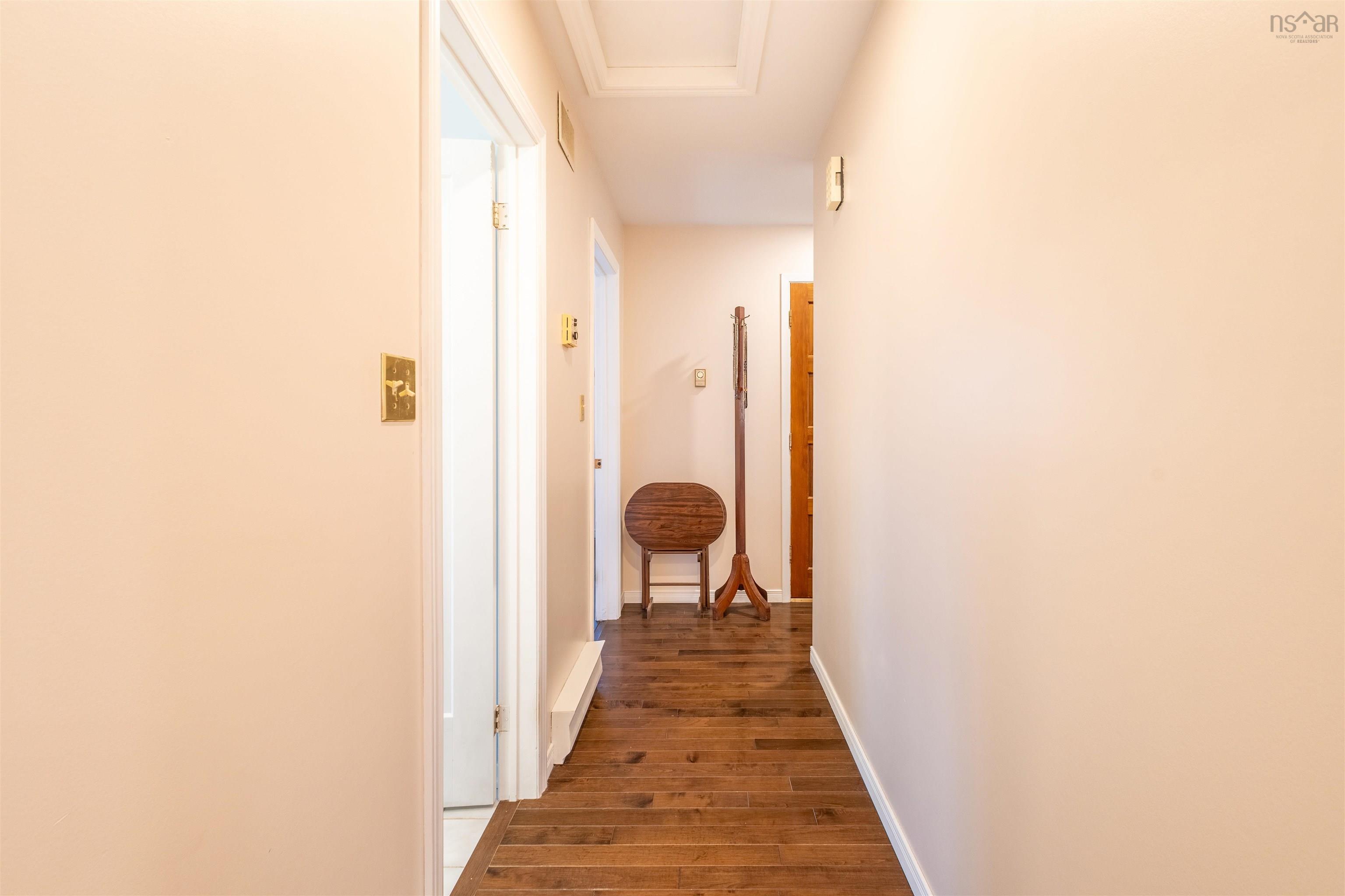 $300,000.00: 42 Holic Avenue, North Sydney