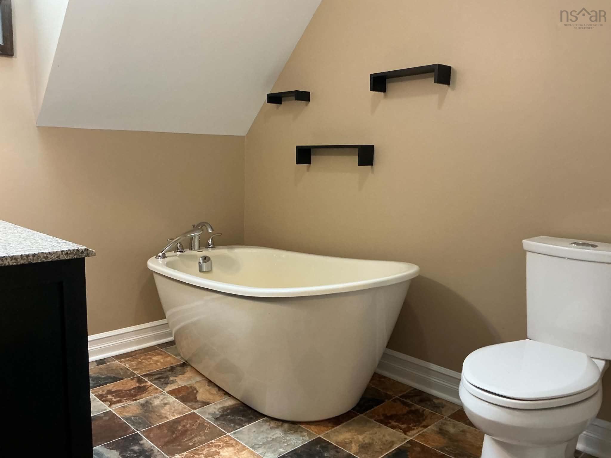 $414,900.00: 3279 Highway 3 Highway, Brooklyn