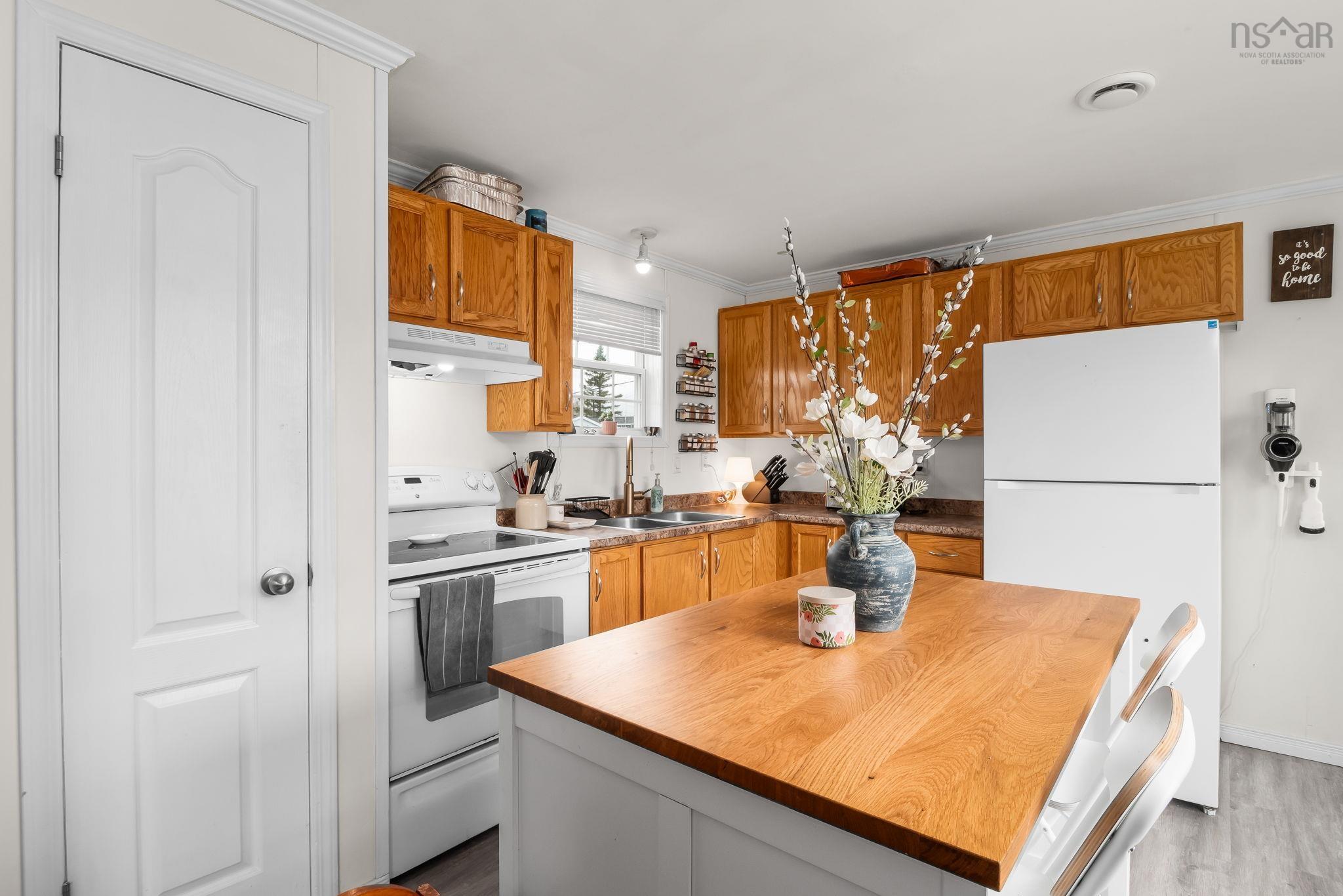 $209,000.00: 6 Sue Ann Avenue, Mount Uniacke