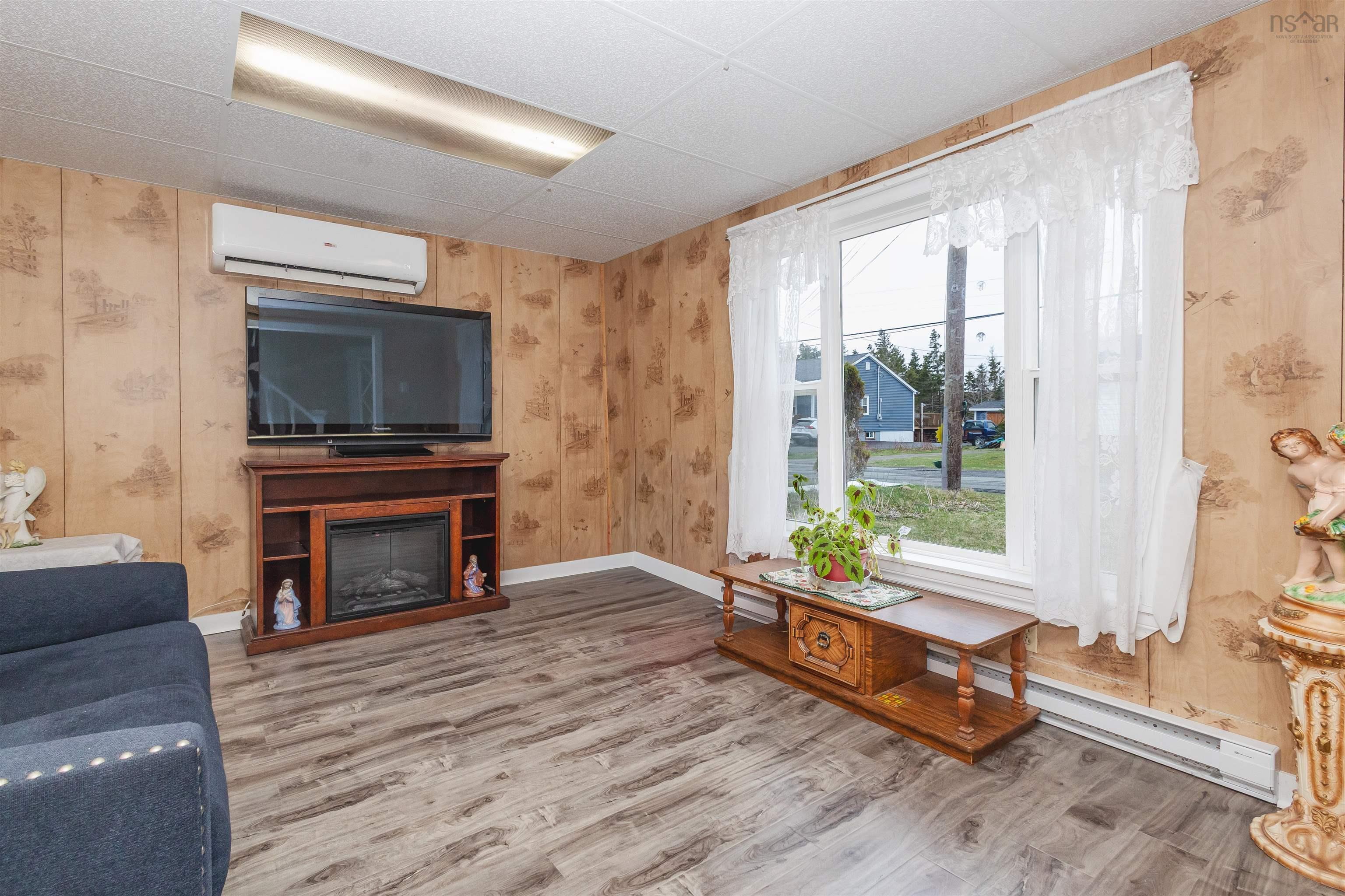 $134,500.00: 18 Lorway Street, Louisbourg