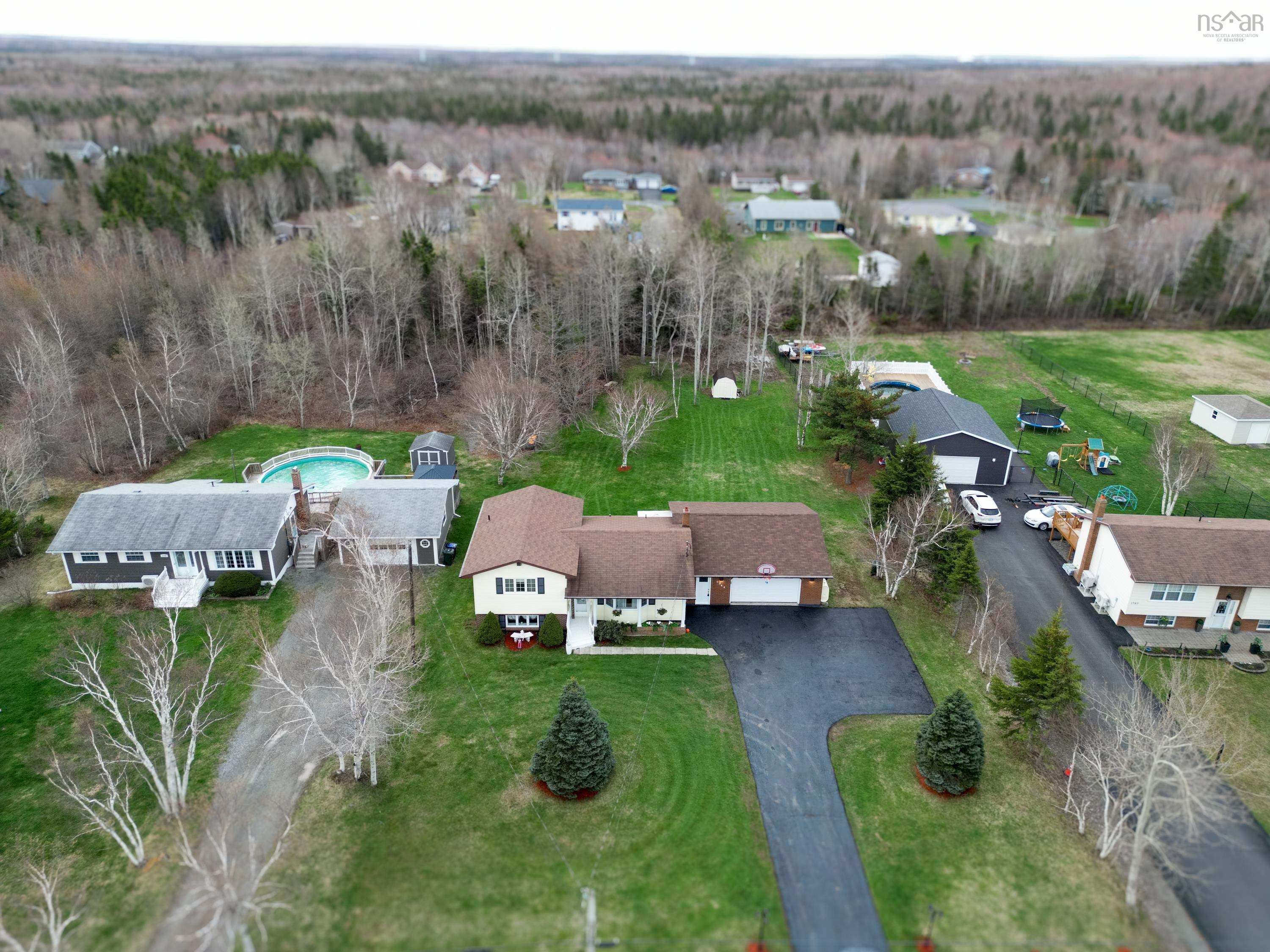 $429,900.00: 1744 Lingan Road, River Ryan