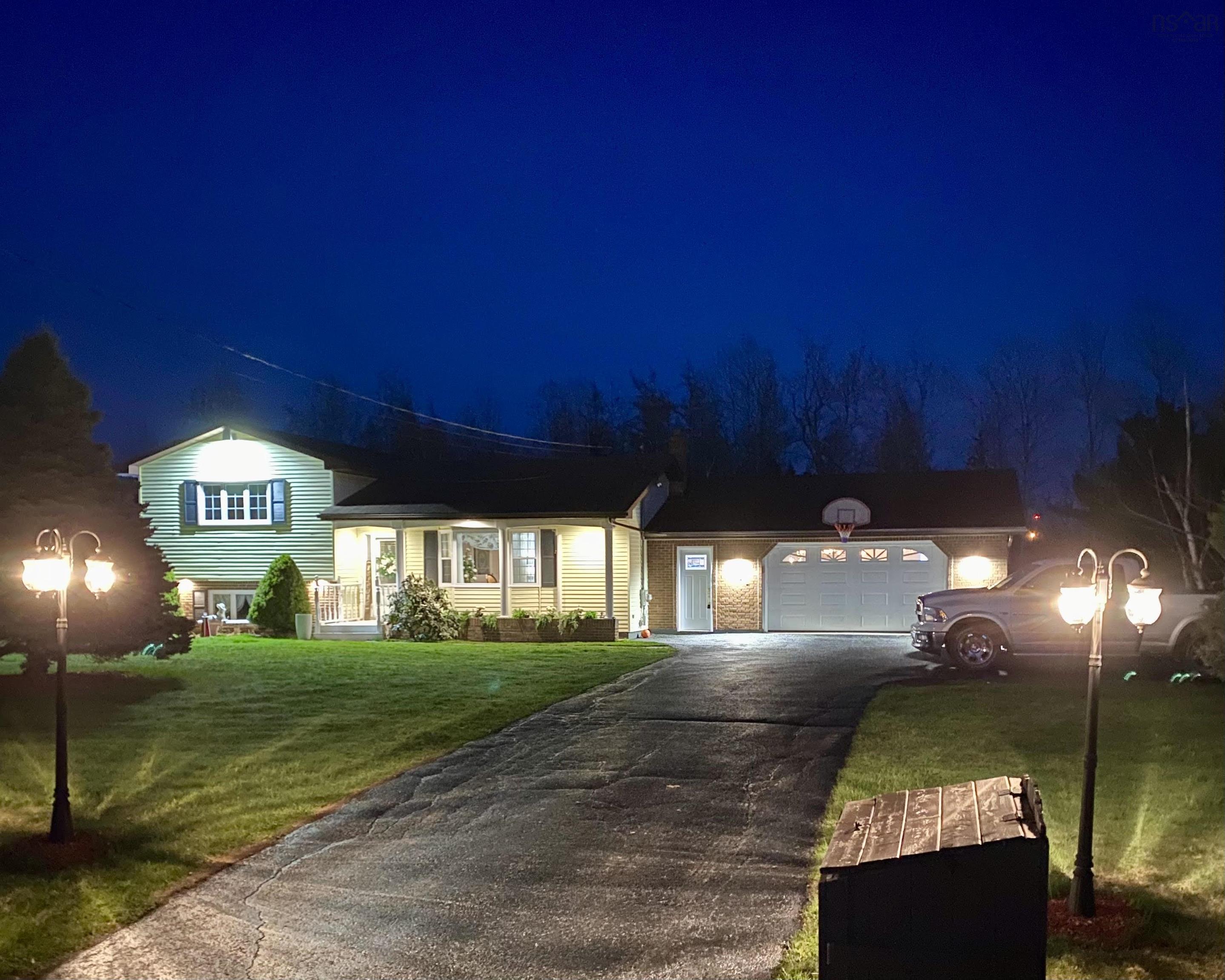 $429,900.00: 1744 Lingan Road, River Ryan