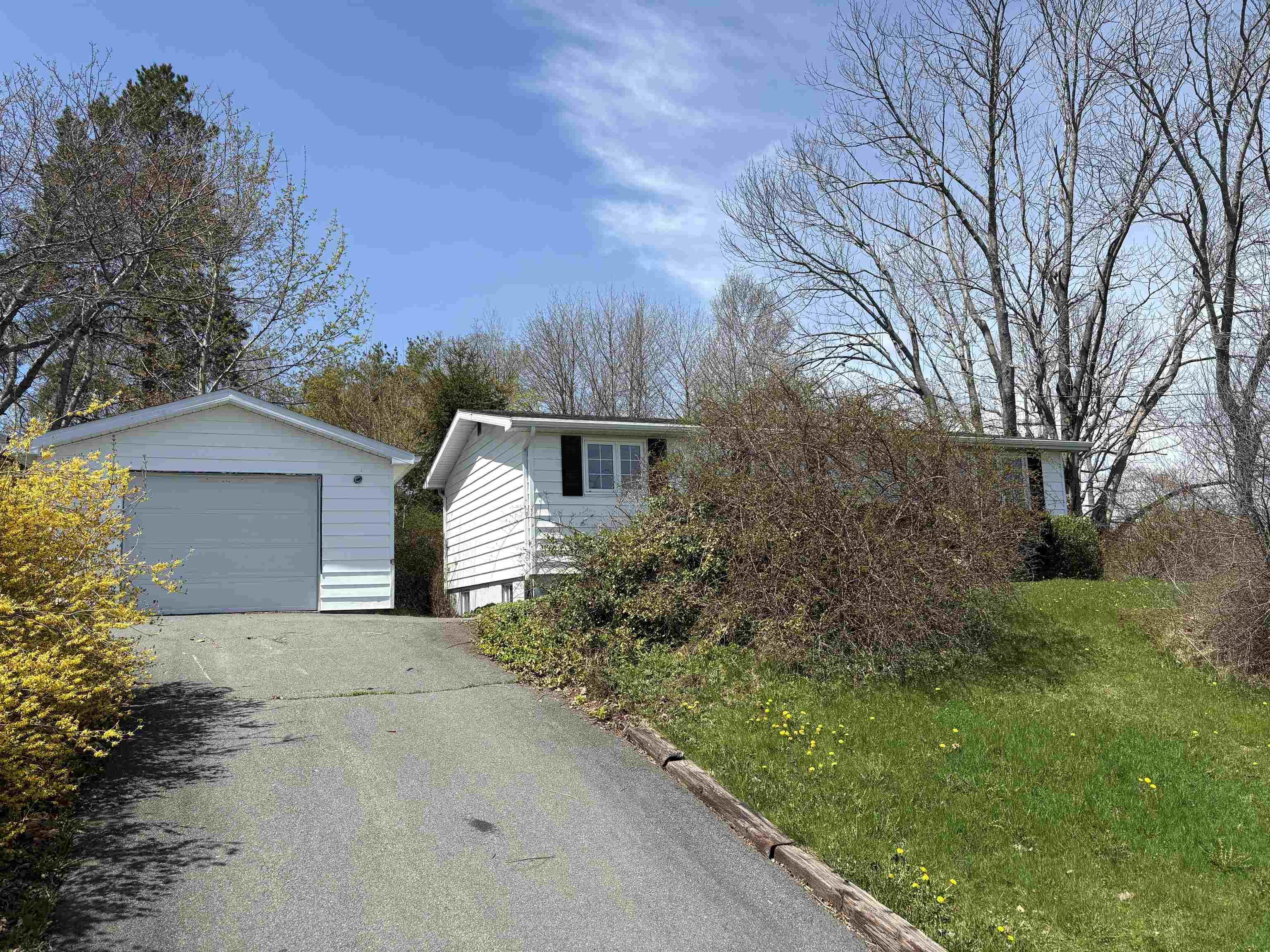 2 Wildwood Boulevard, Dartmouth, NS (MLS 202610807)