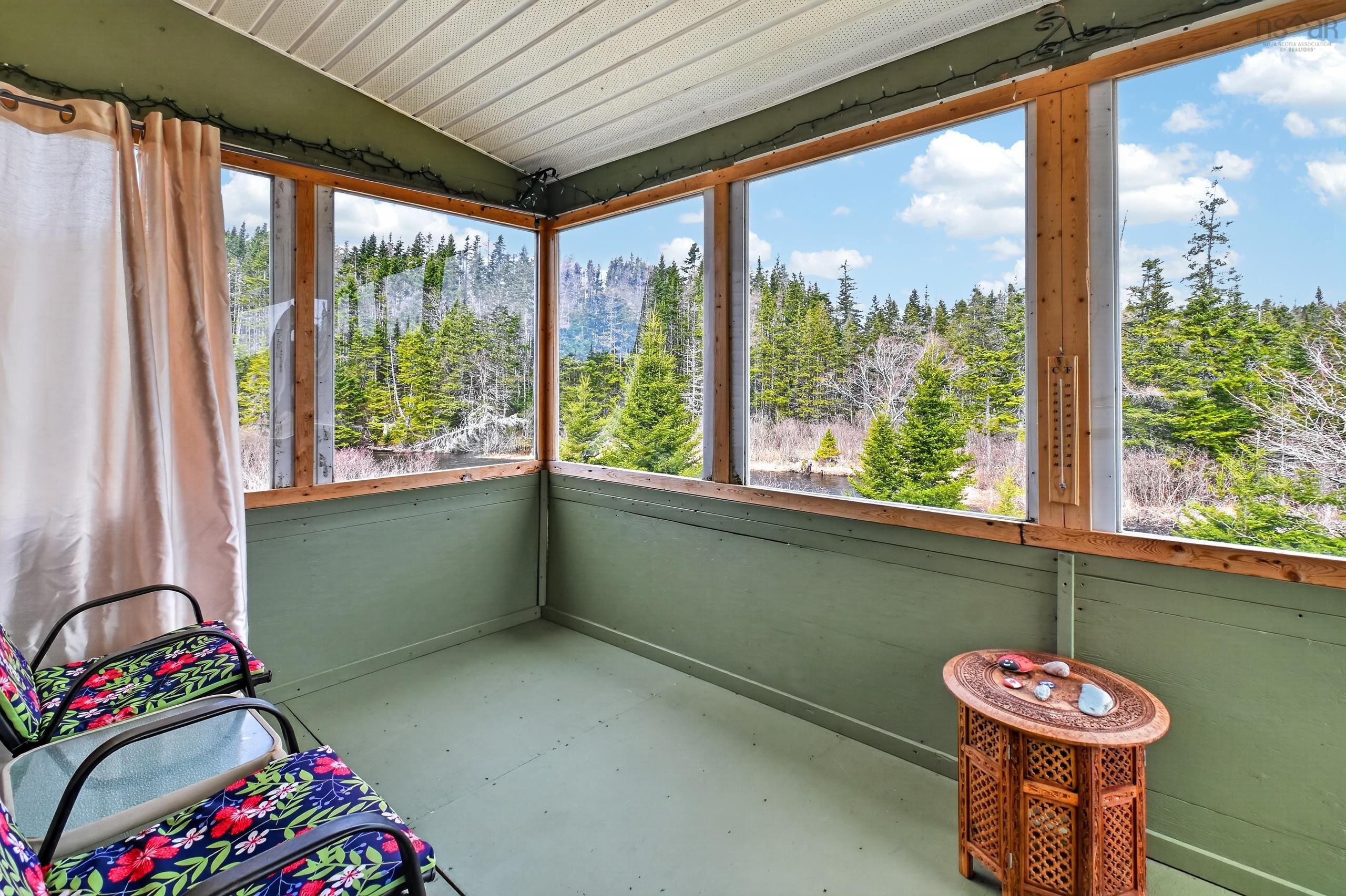 $379,000.00: 1235 Loch Lomond Road, Grand River Falls