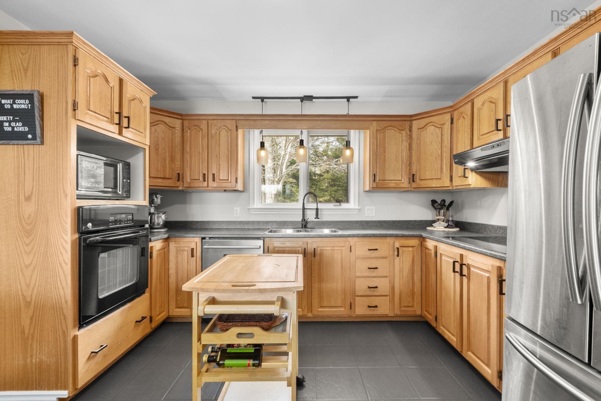 2 Woods Court, Beaver Bank, NS (MLS 202610831)