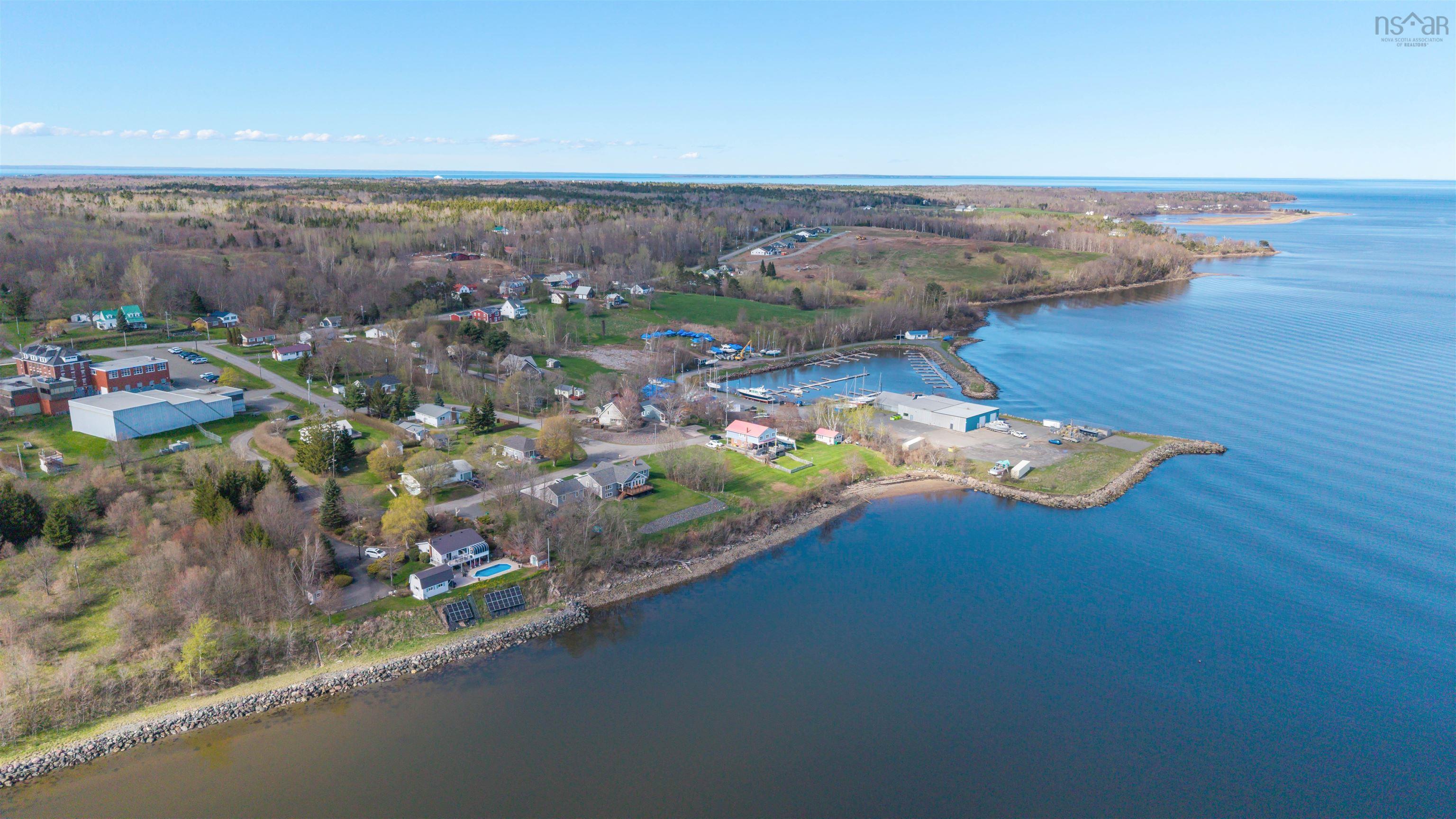 $379,900.00: 60 Harbour Drive, Pictou