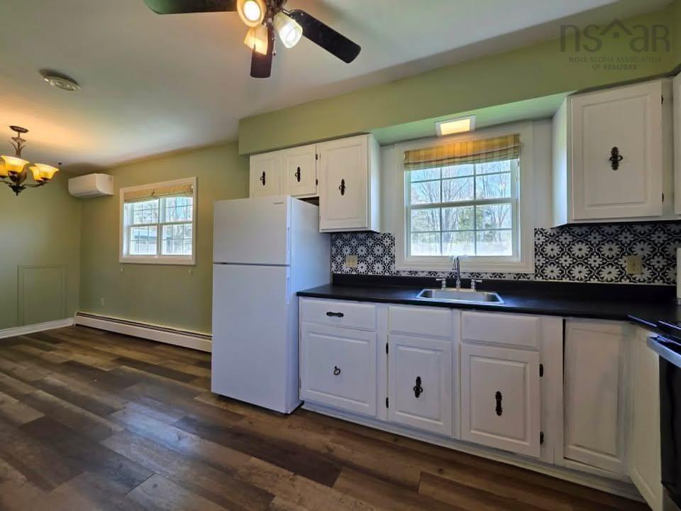 $349,500.00: 15 Montery Drive, Salmon River