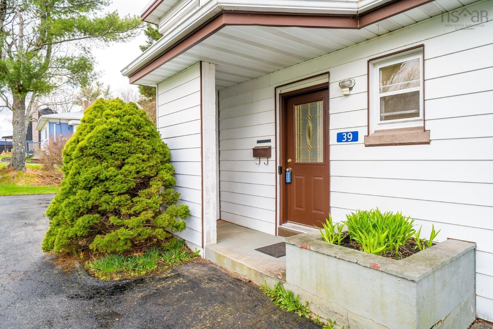 $524,900.00: 39 Schultz Street, Lower Sackville