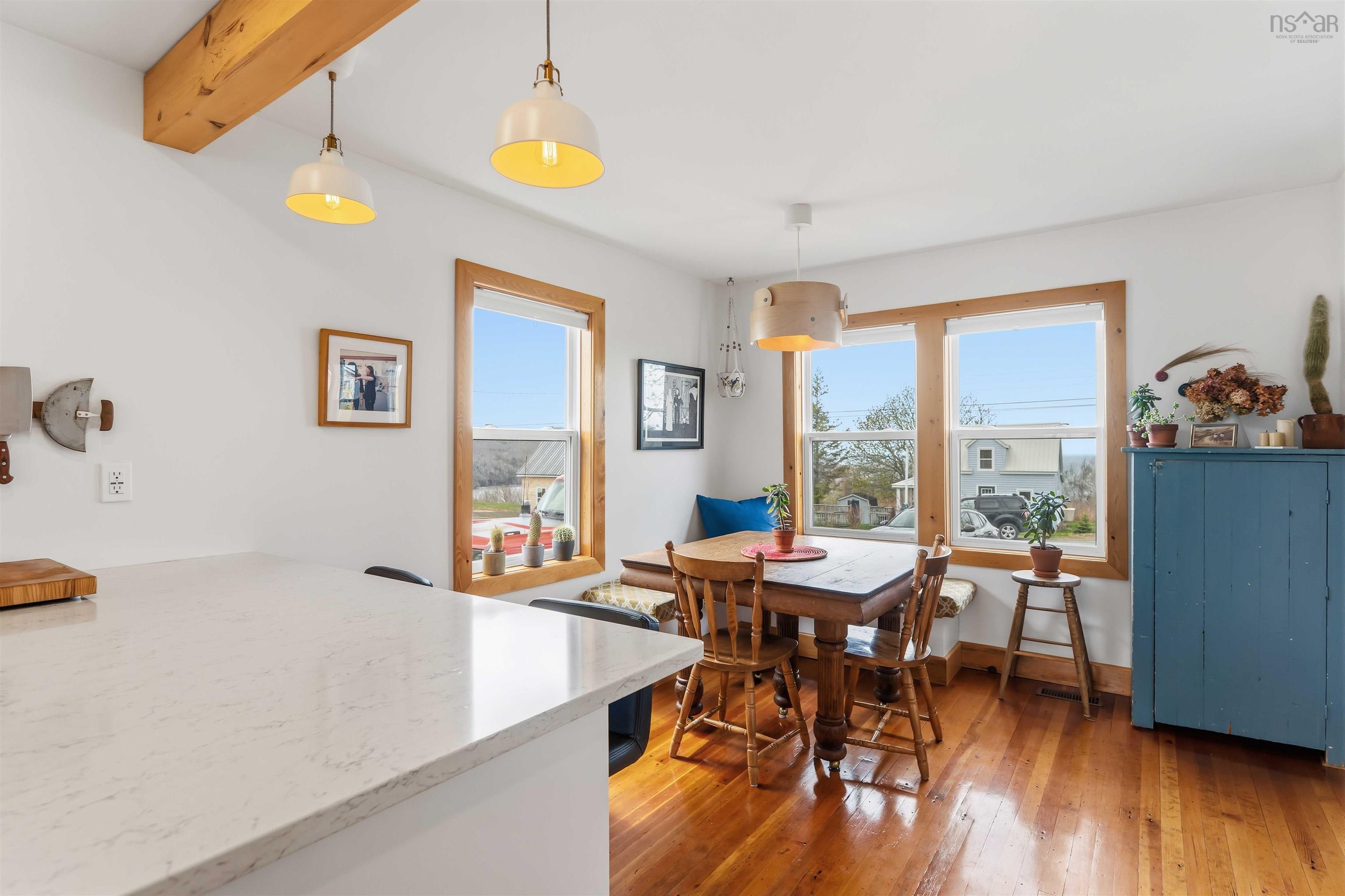 $314,000.00: 521 Granville Road, Victoria Beach