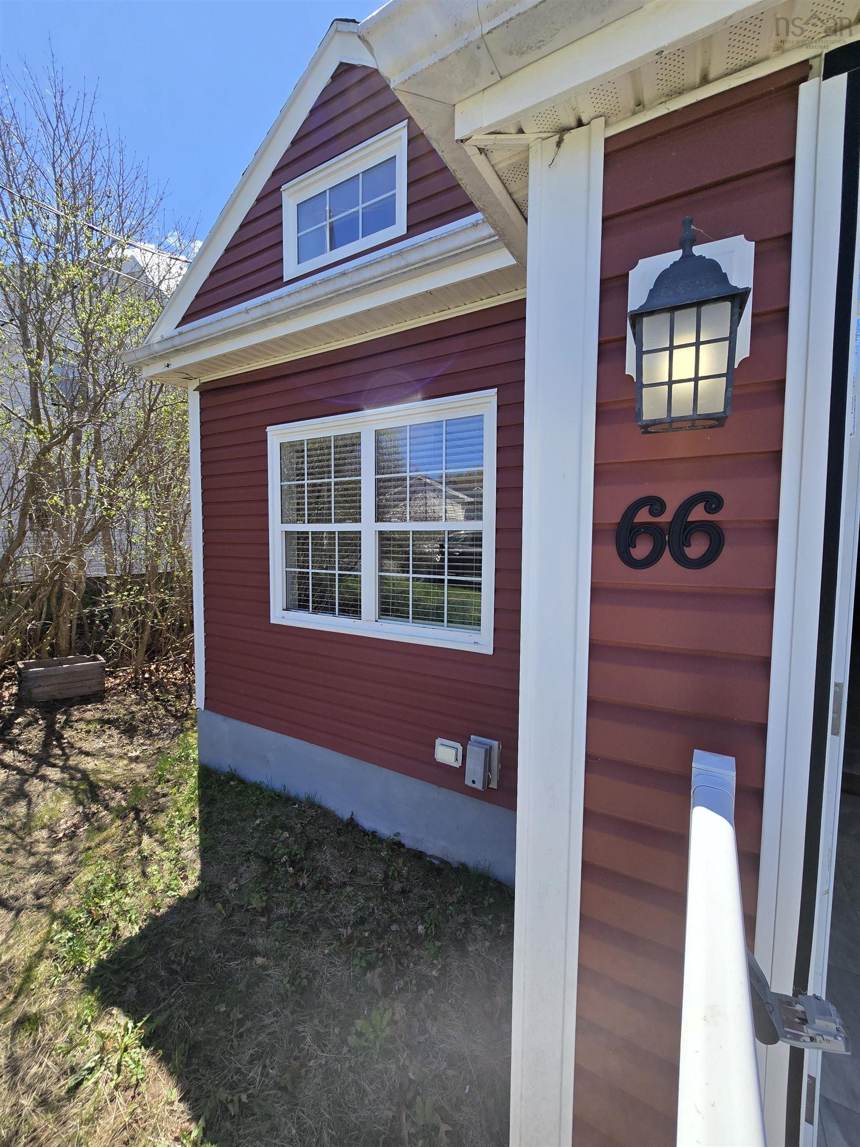 $285,000.00: 66 Oak Street, Trenton