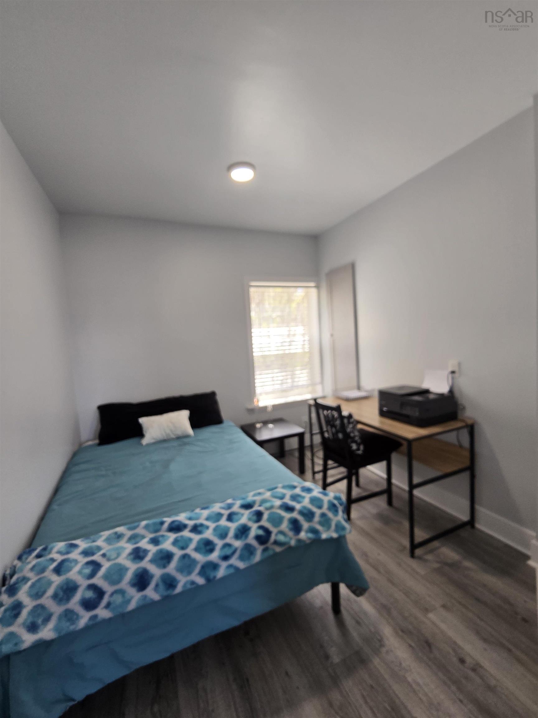 $285,000.00: 66 Oak Street, Trenton