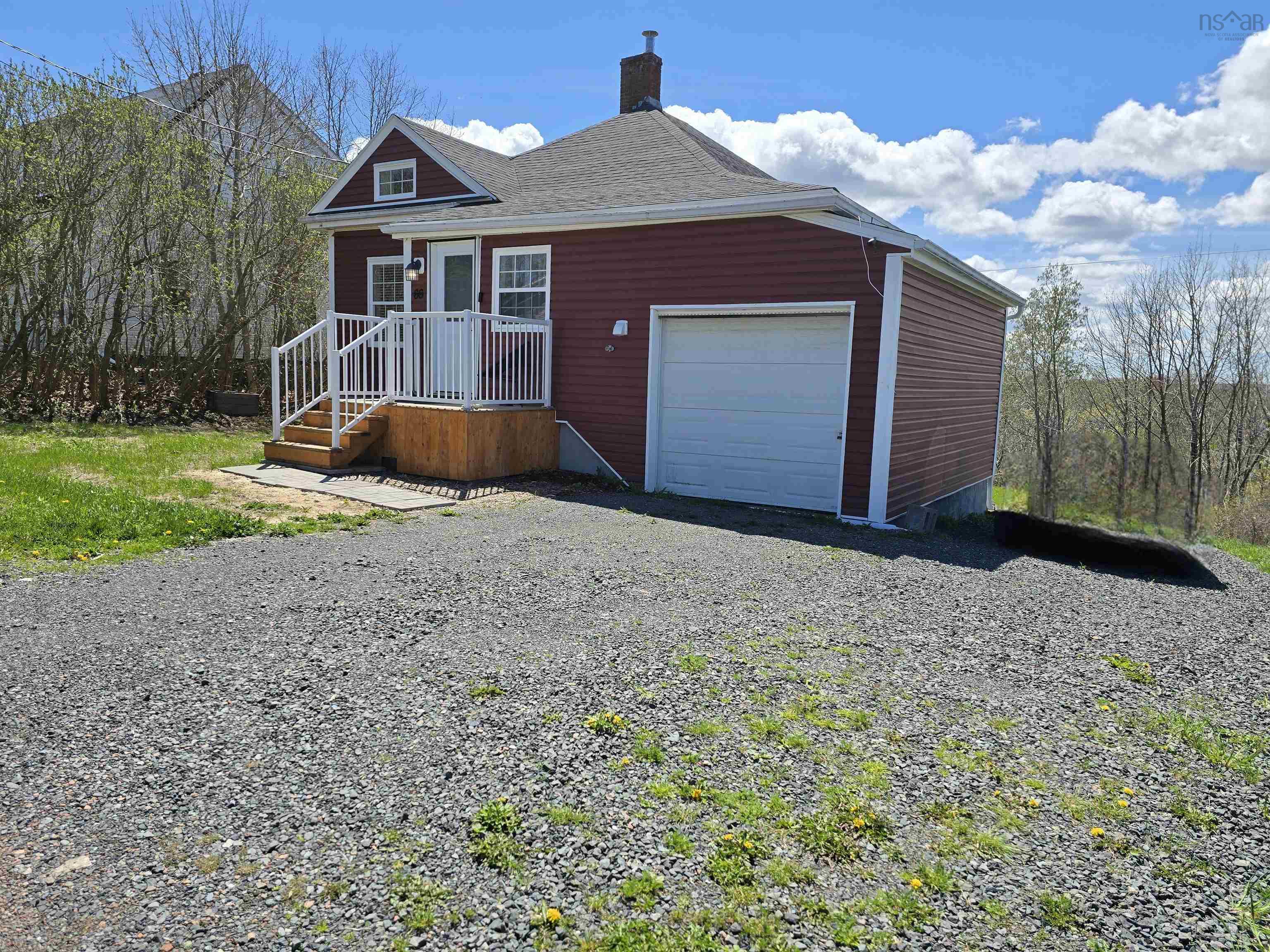 $285,000.00: 66 Oak Street, Trenton