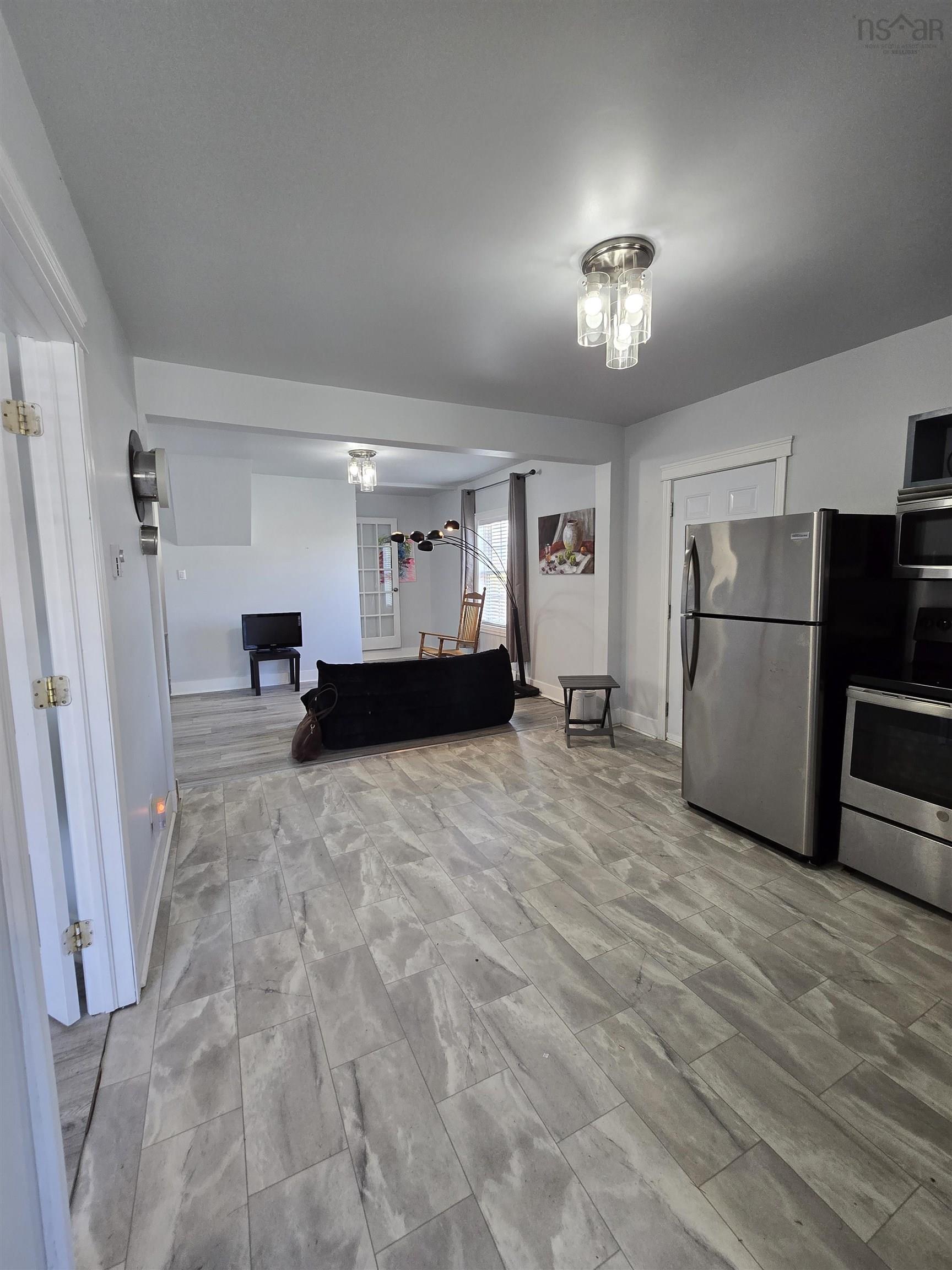 $285,000.00: 66 Oak Street, Trenton