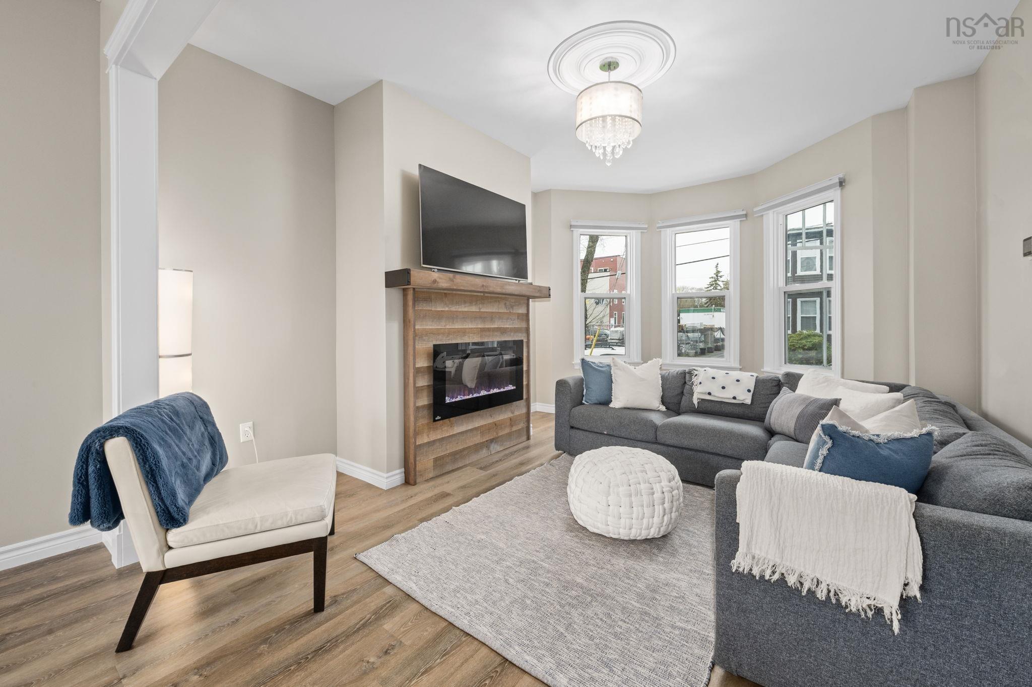 $824,900.00: 6220 Pepperell Street, Halifax