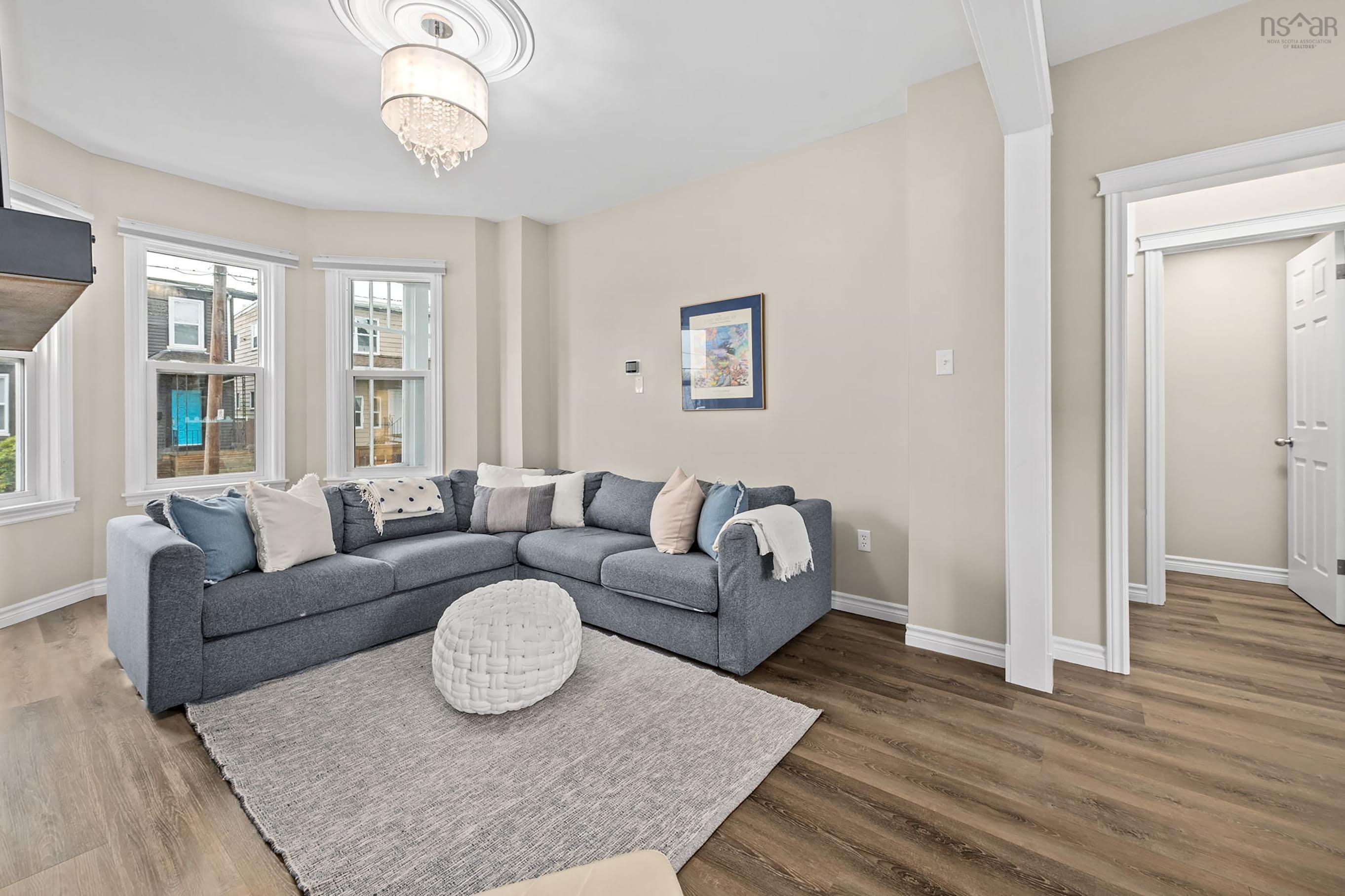 $824,900.00: 6220 Pepperell Street, Halifax