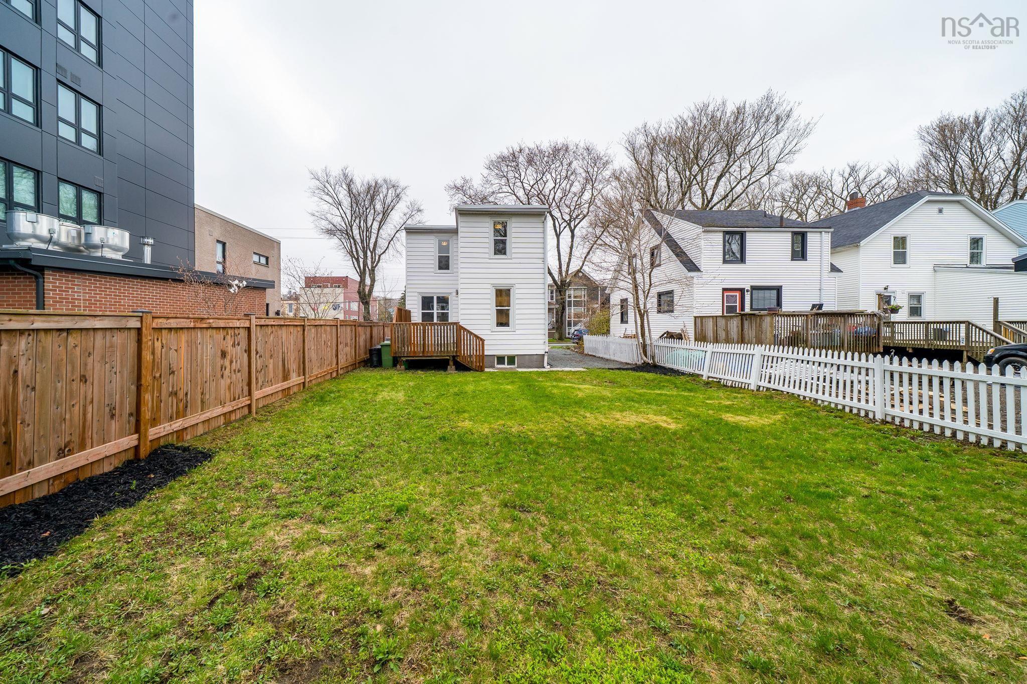 $824,900.00: 6220 Pepperell Street, Halifax