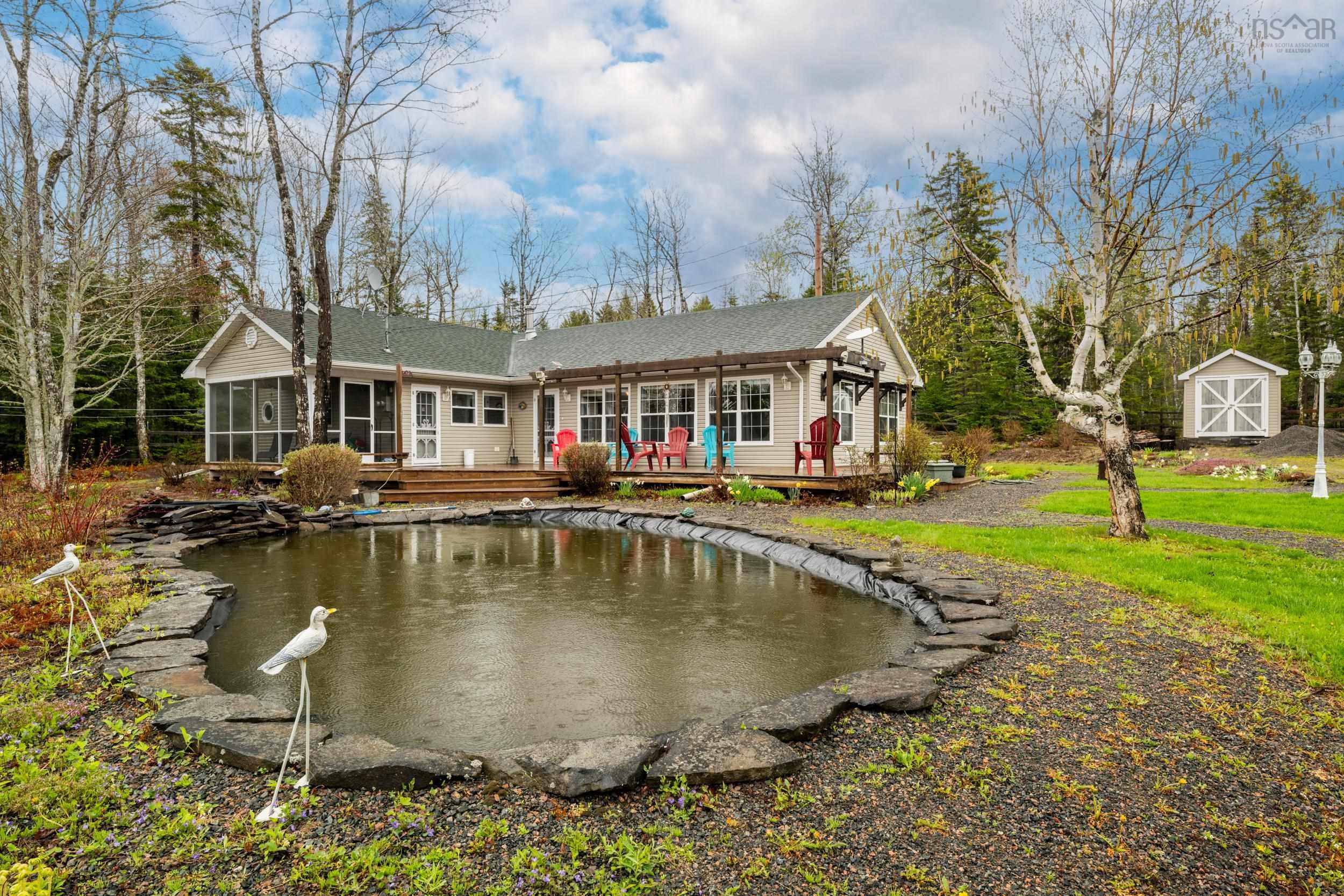 $684,900.00: 169 Leonard Drive, Mattatall Lake