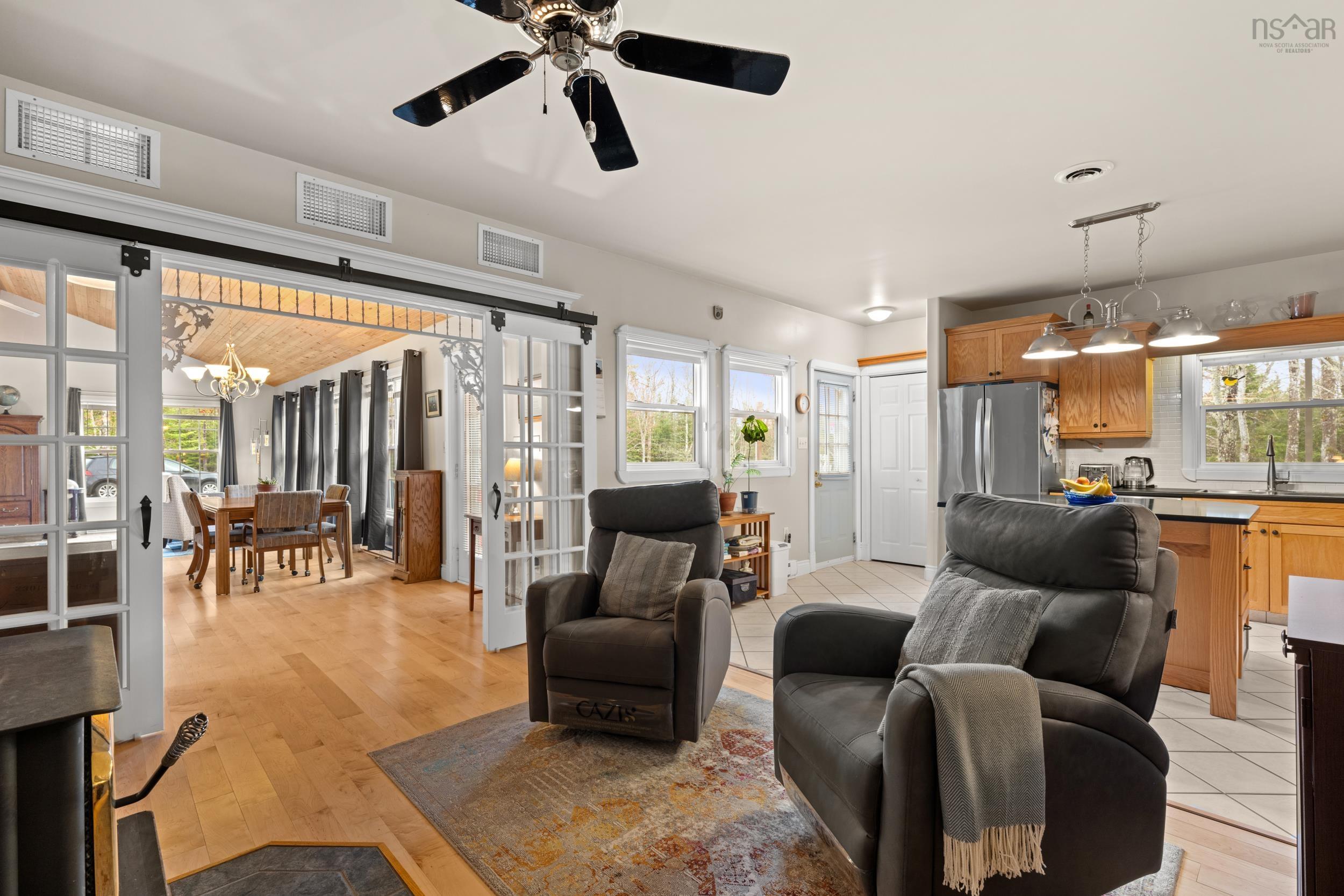 $684,900.00: 169 Leonard Drive, Mattatall Lake