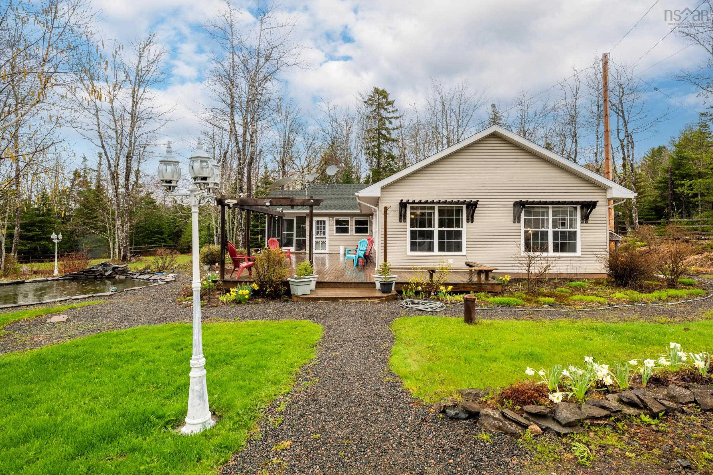$684,900.00: 169 Leonard Drive, Mattatall Lake