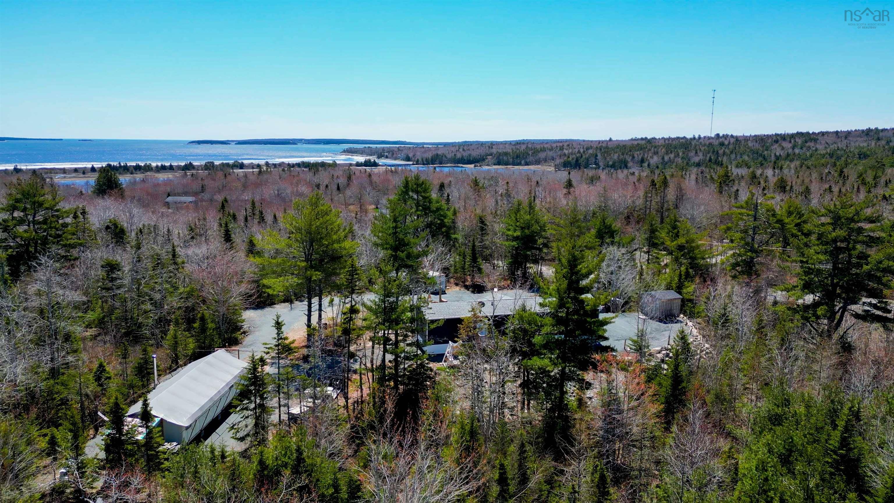 $470,000.00: 7714 Highway 3, Summerville Centre