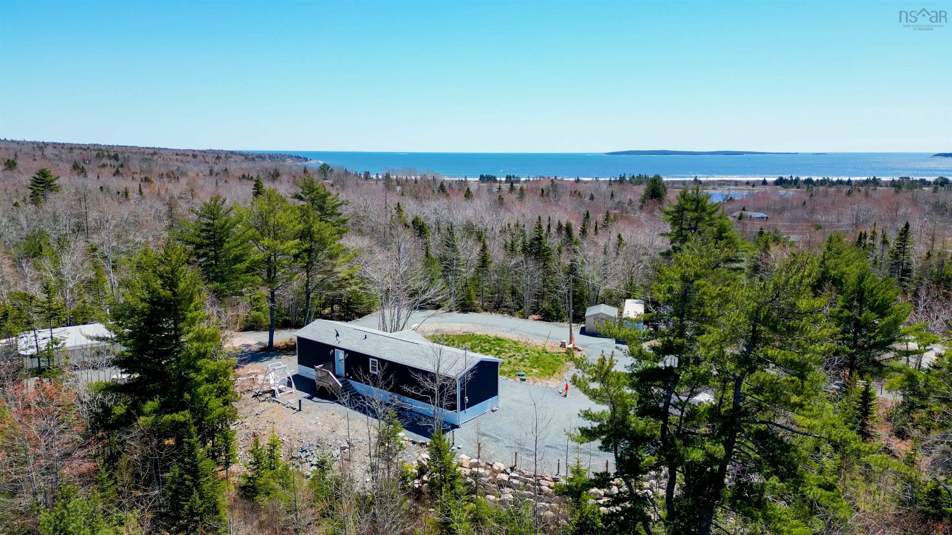 $470,000.00: 7714 Highway 3, Summerville Centre