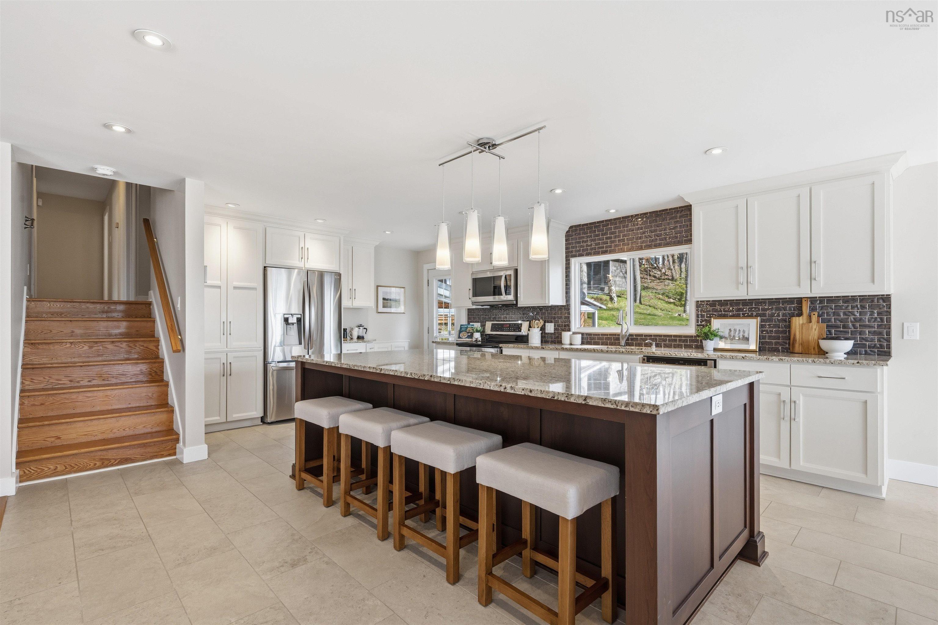 $899,000.00: 5 Wilson Boulevard, Wedgewood