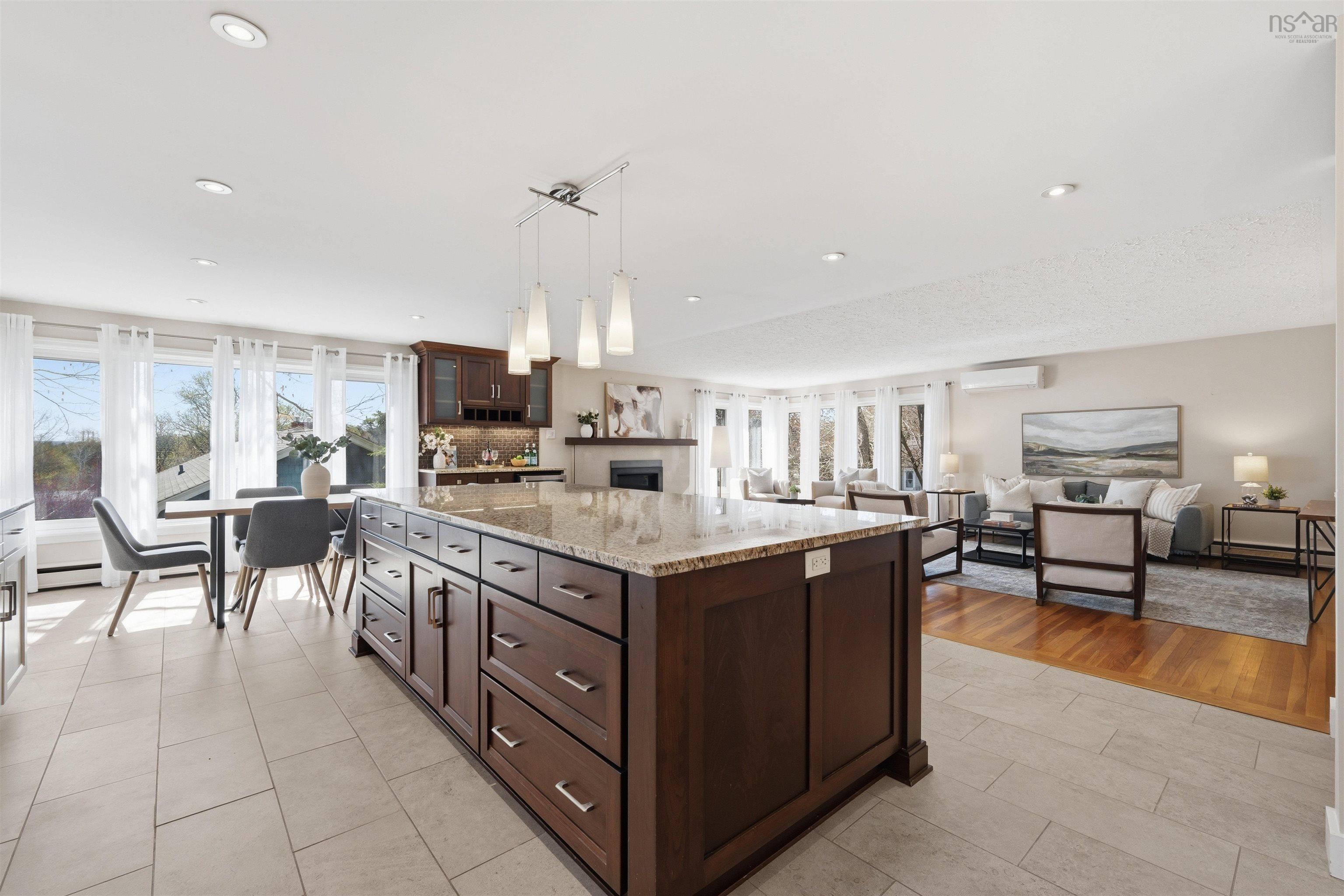 $899,000.00: 5 Wilson Boulevard, Wedgewood