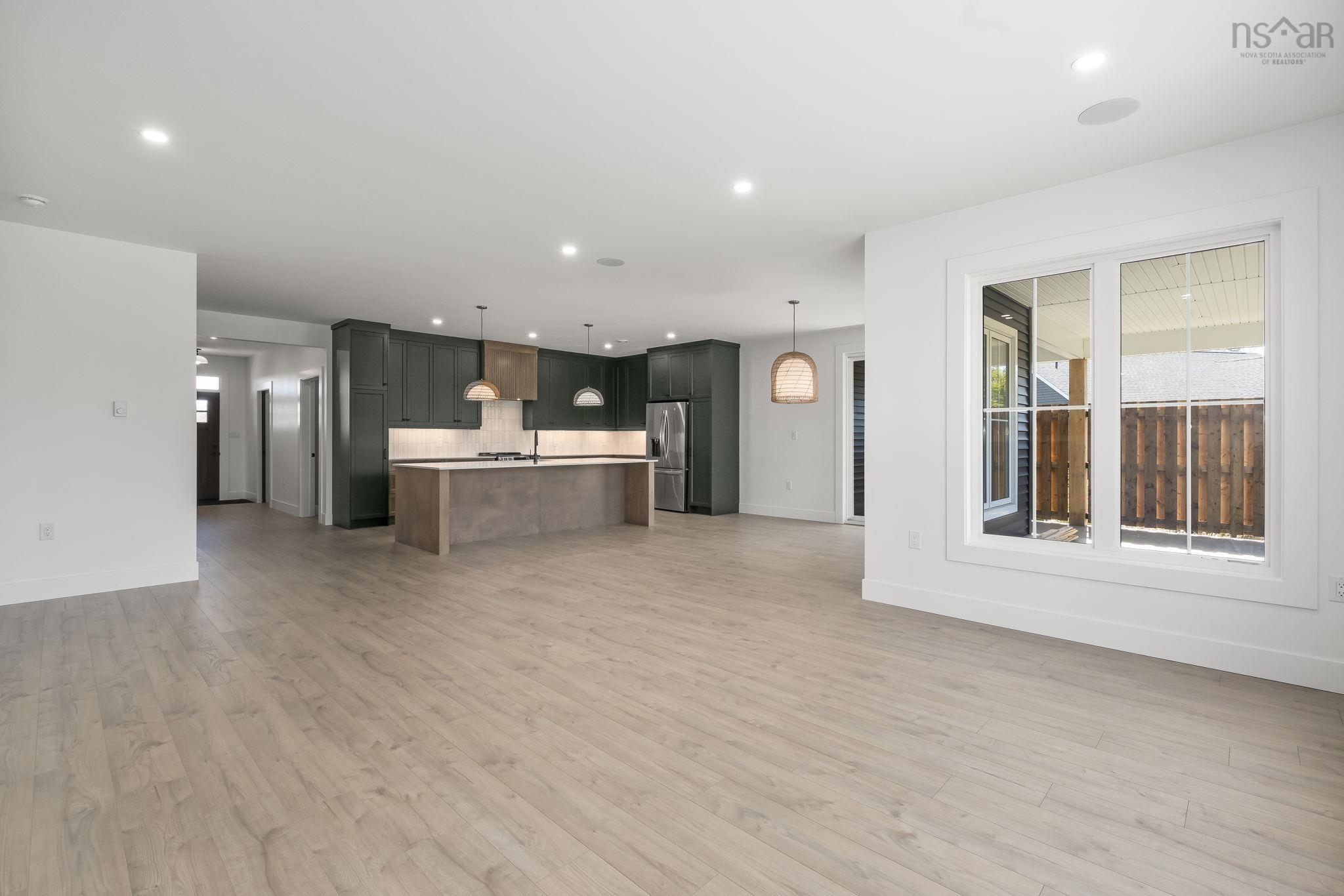 $889,900.00: 93 Sugarwood Court, Porters Lake