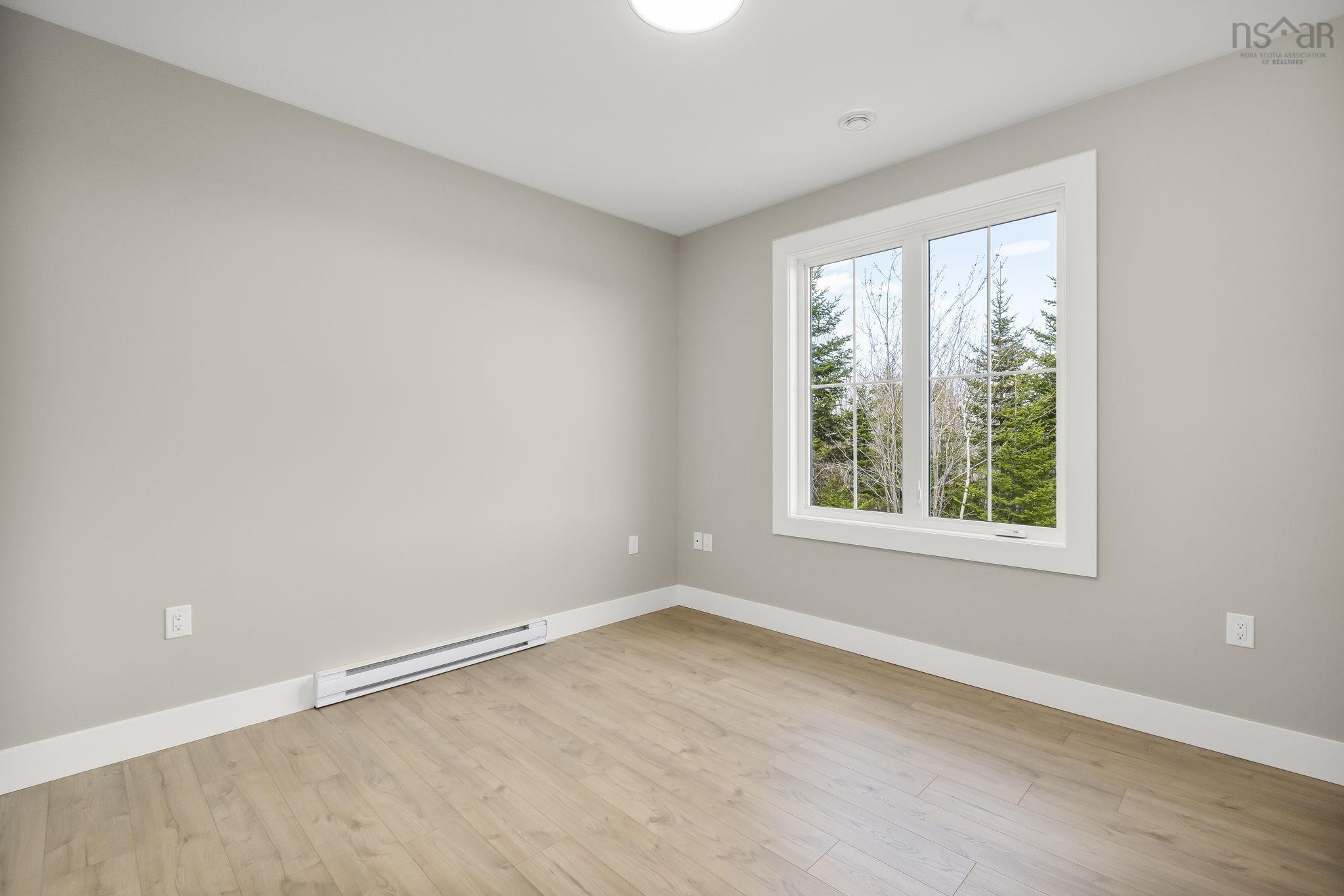 $889,900.00: 93 Sugarwood Court, Porters Lake
