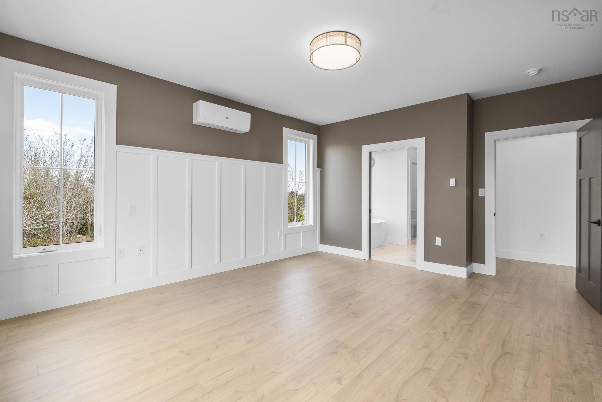 $889,900.00: 93 Sugarwood Court, Porters Lake
