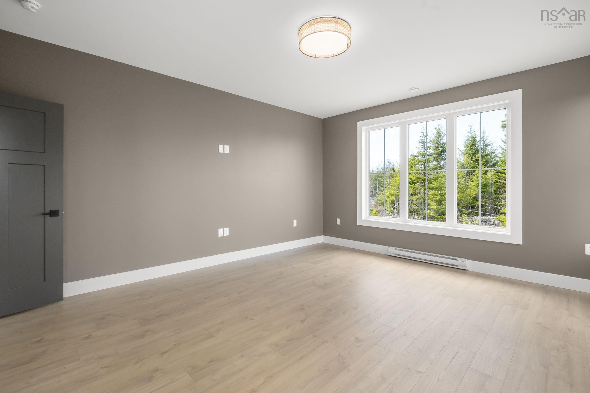 $889,900.00: 93 Sugarwood Court, Porters Lake