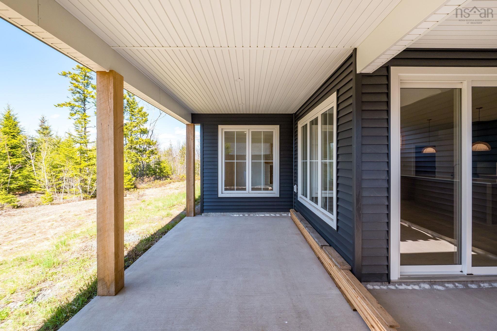 $889,900.00: 93 Sugarwood Court, Porters Lake