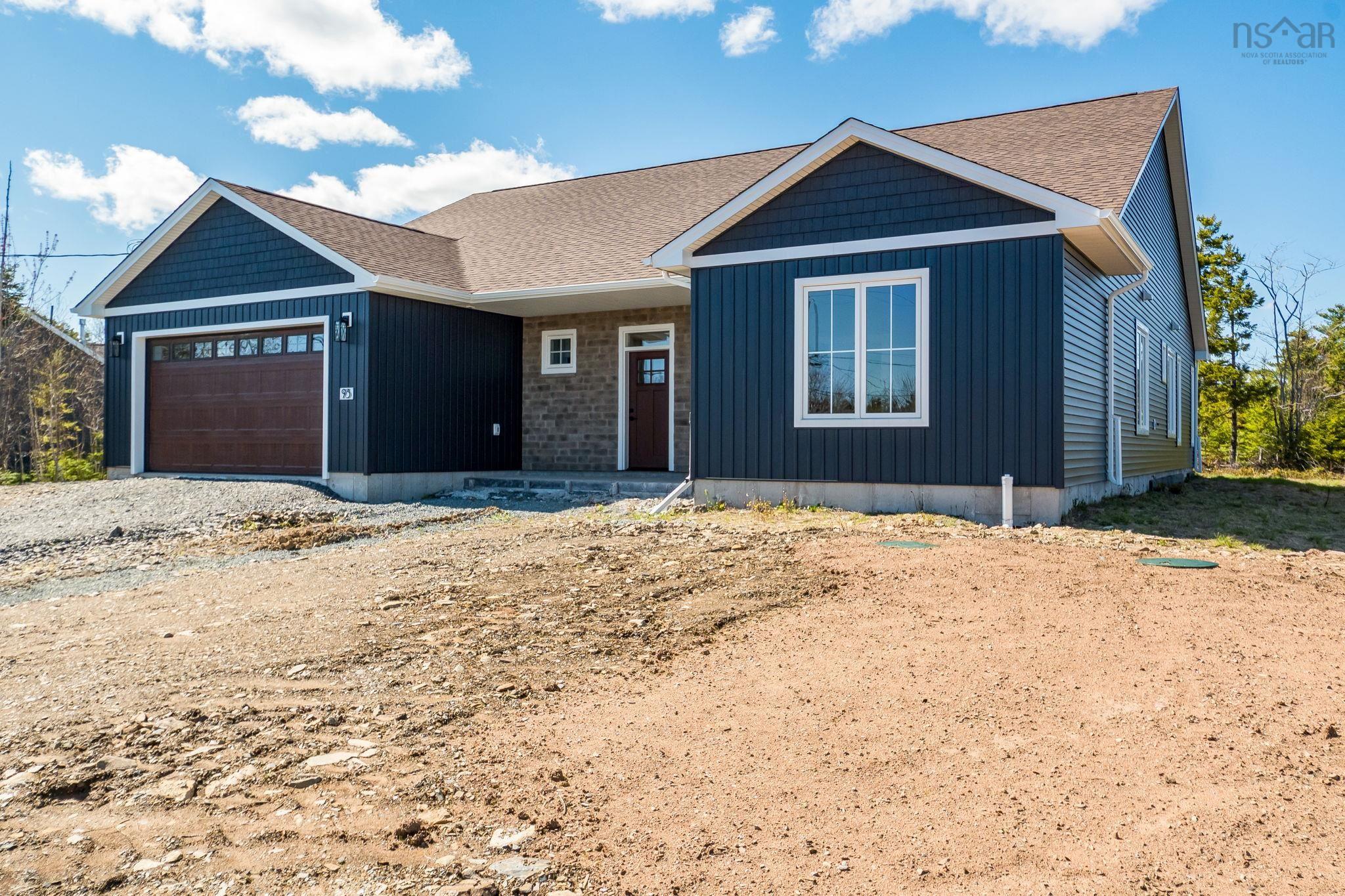 $889,900.00: 93 Sugarwood Court, Porters Lake