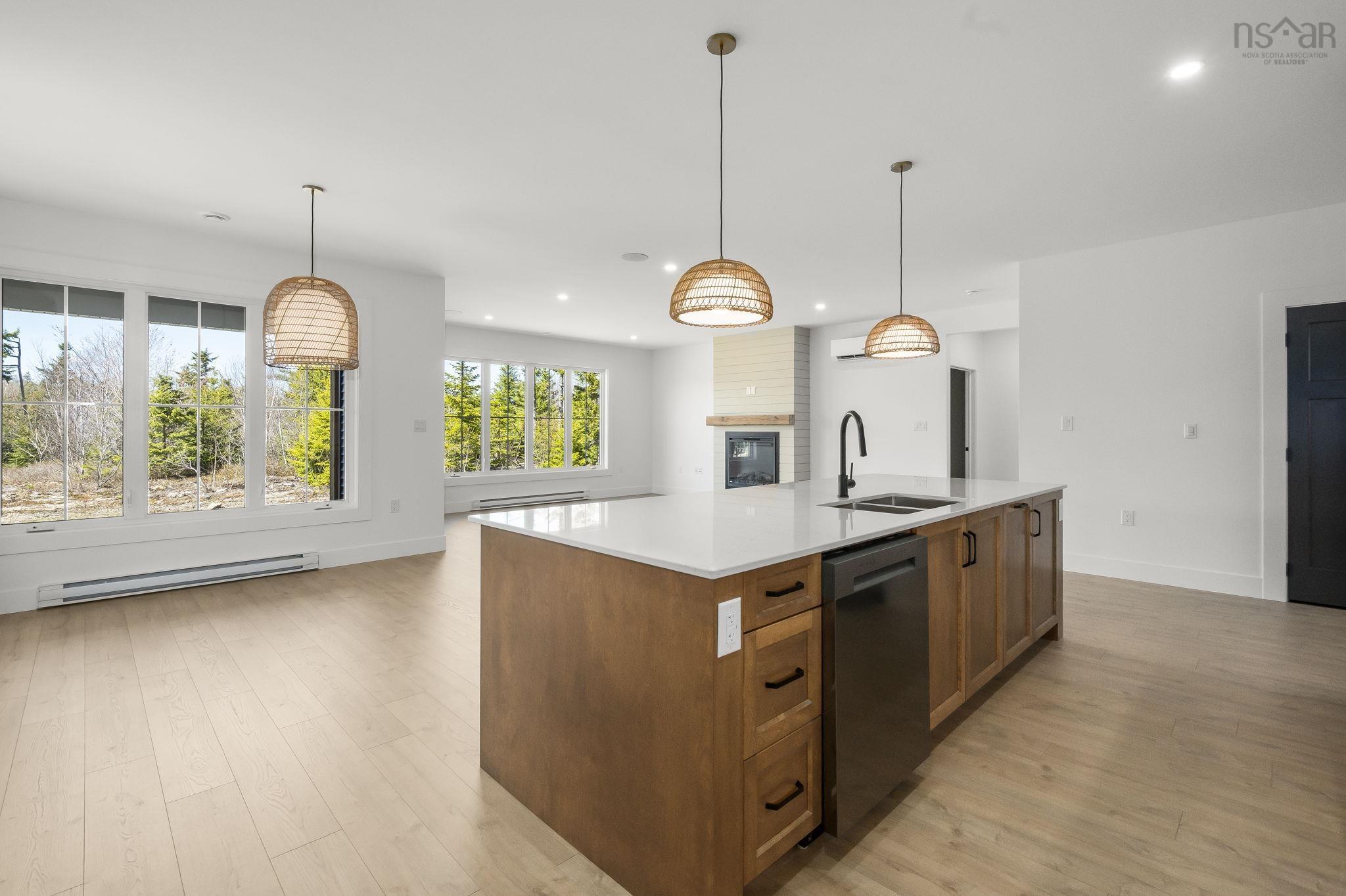 $889,900.00: 93 Sugarwood Court, Porters Lake