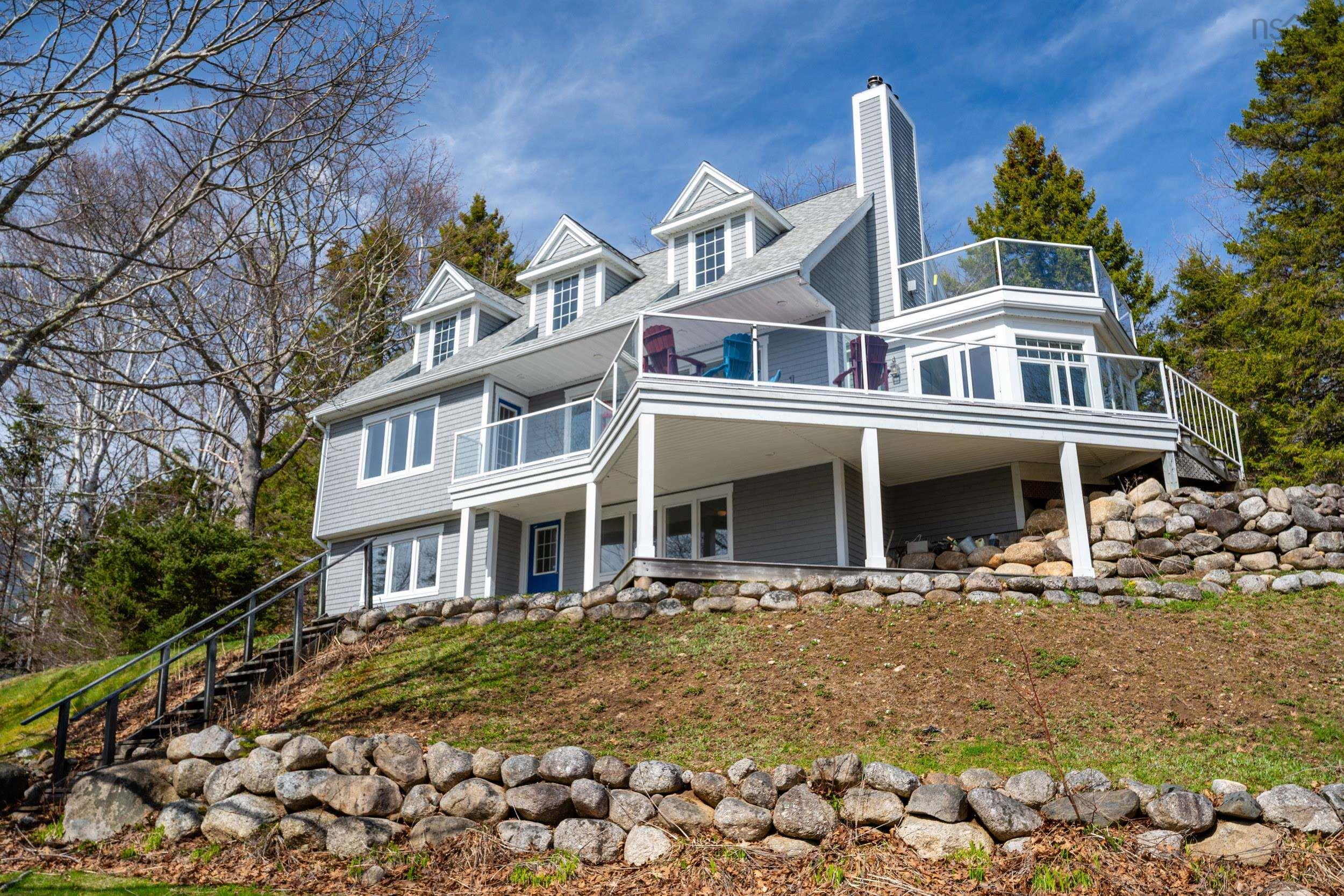 $1,990,000.00: 152 Half Moon Cove Road, Marriotts Cove
