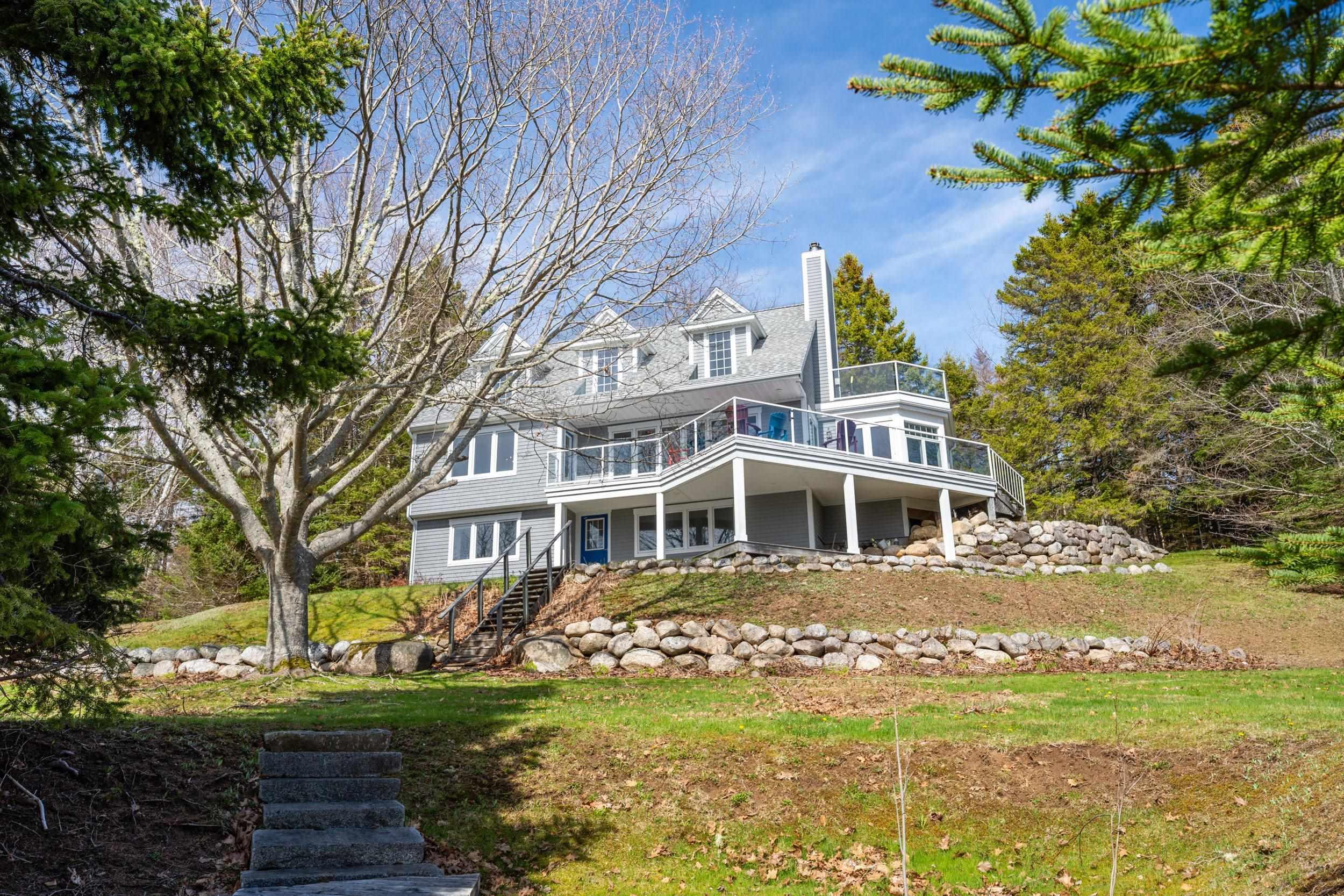 $1,990,000.00: 152 Half Moon Cove Road, Marriotts Cove