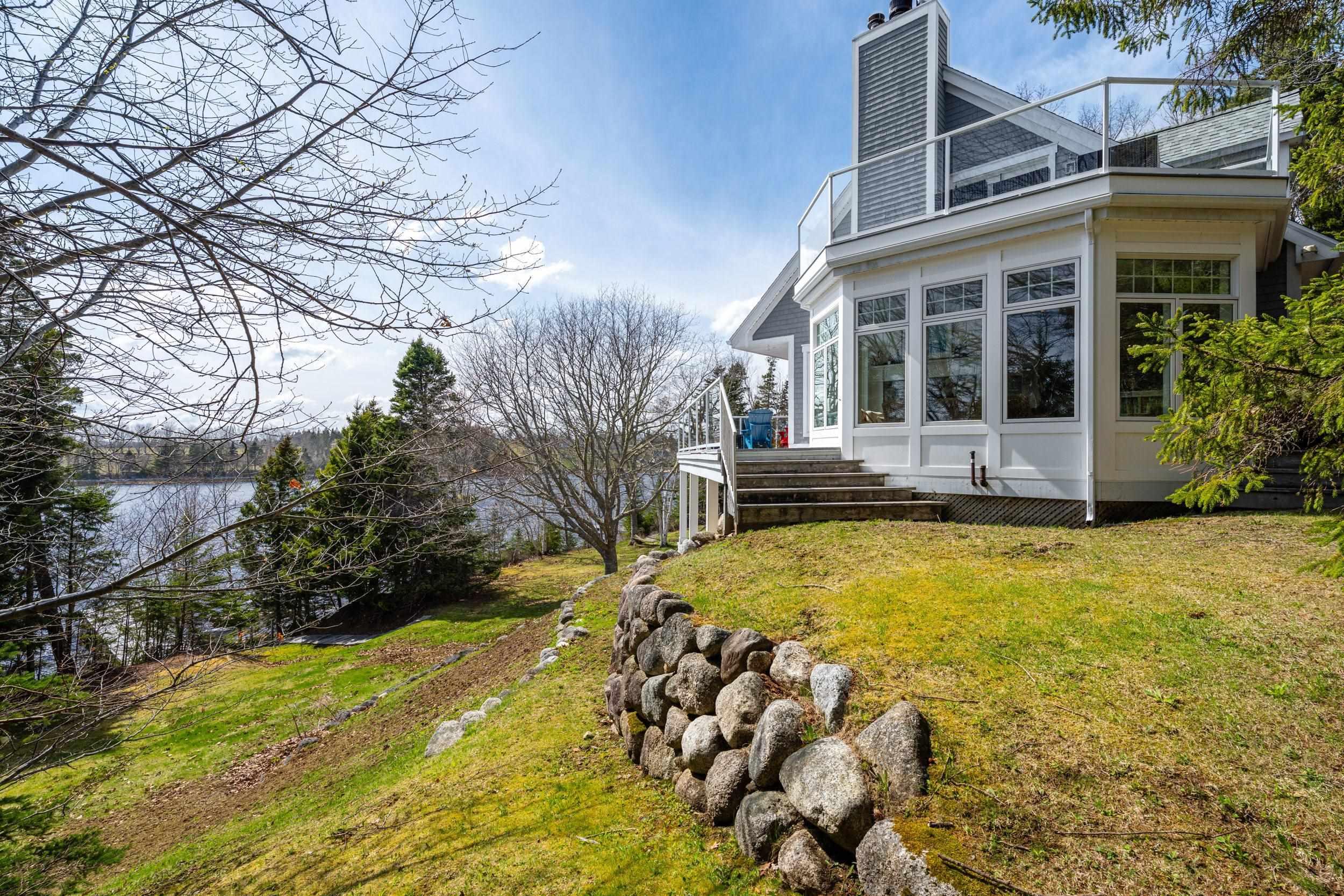$1,990,000.00: 152 Half Moon Cove Road, Marriotts Cove