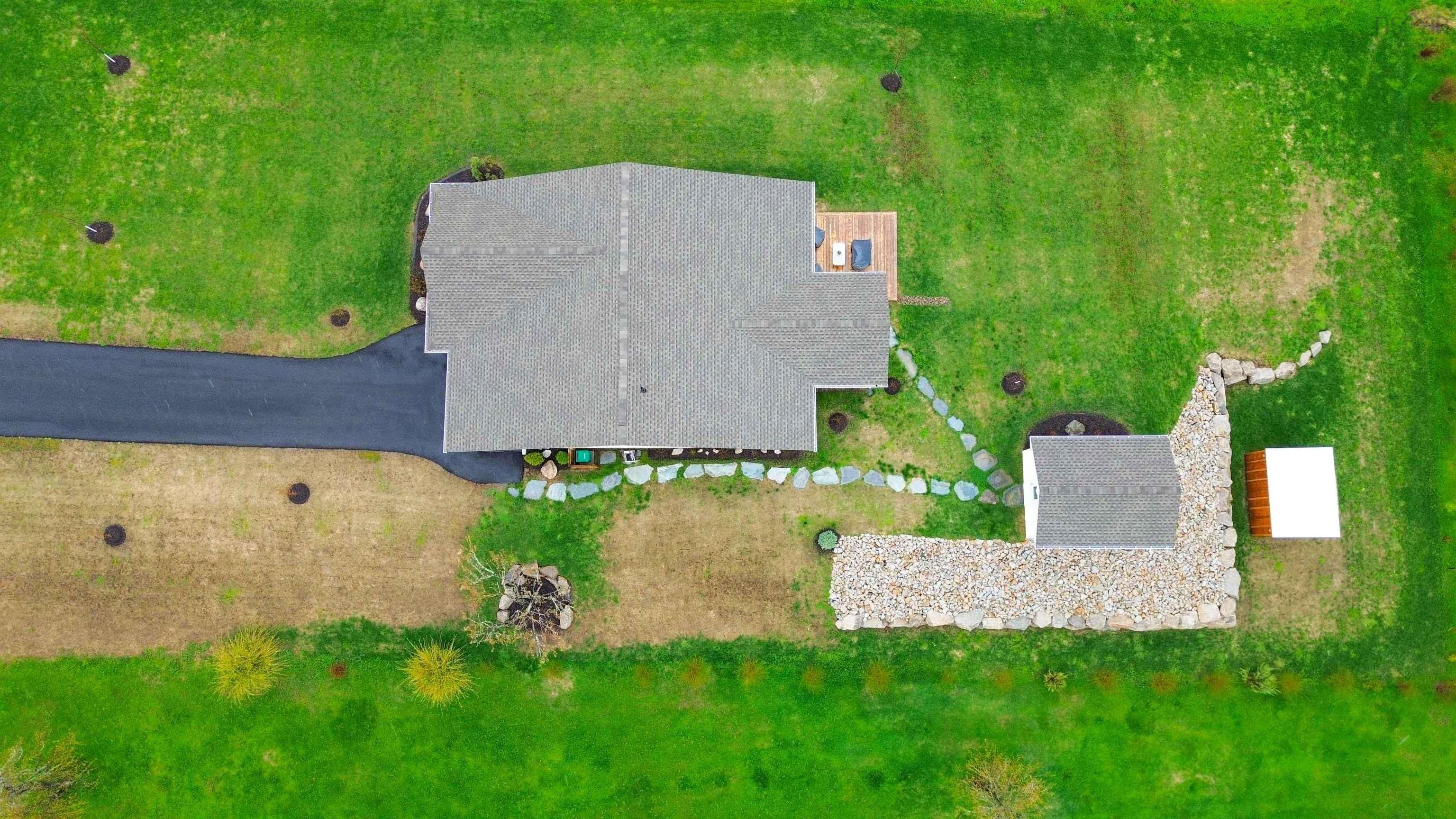 $692,900.00: 105 Town Road, Falmouth