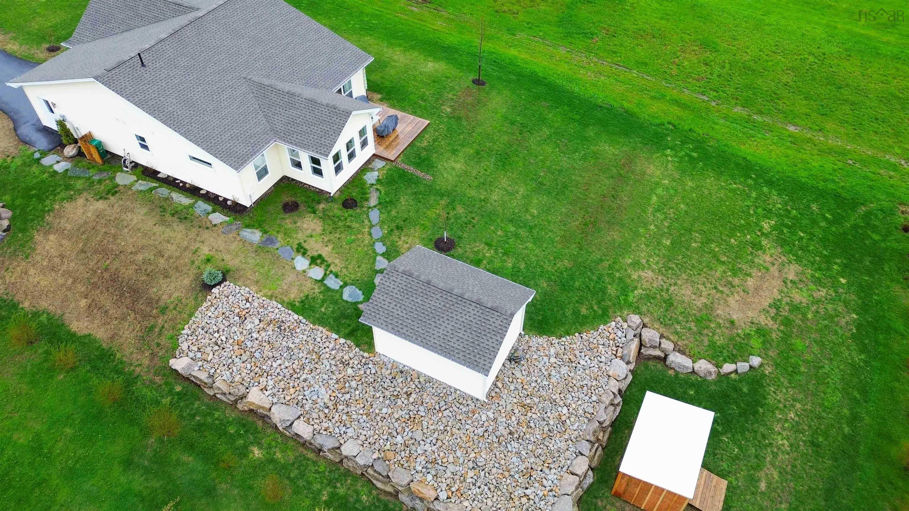 $692,900.00: 105 Town Road, Falmouth