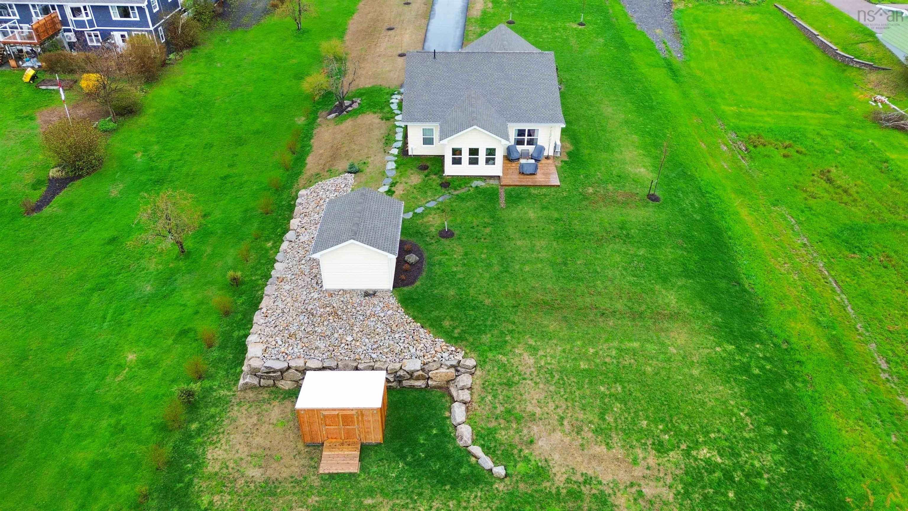 $692,900.00: 105 Town Road, Falmouth